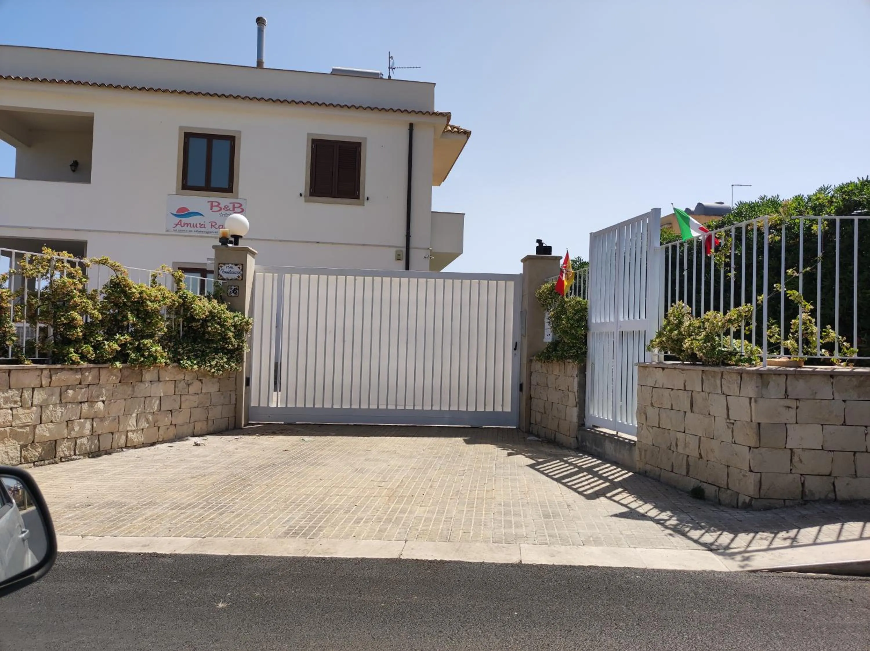 Property building in B&B AMURI RANNI