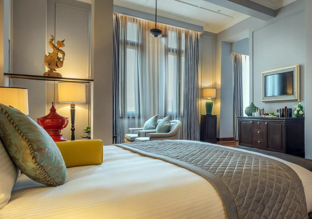 Bedroom, Bed in The Strand, Yangon