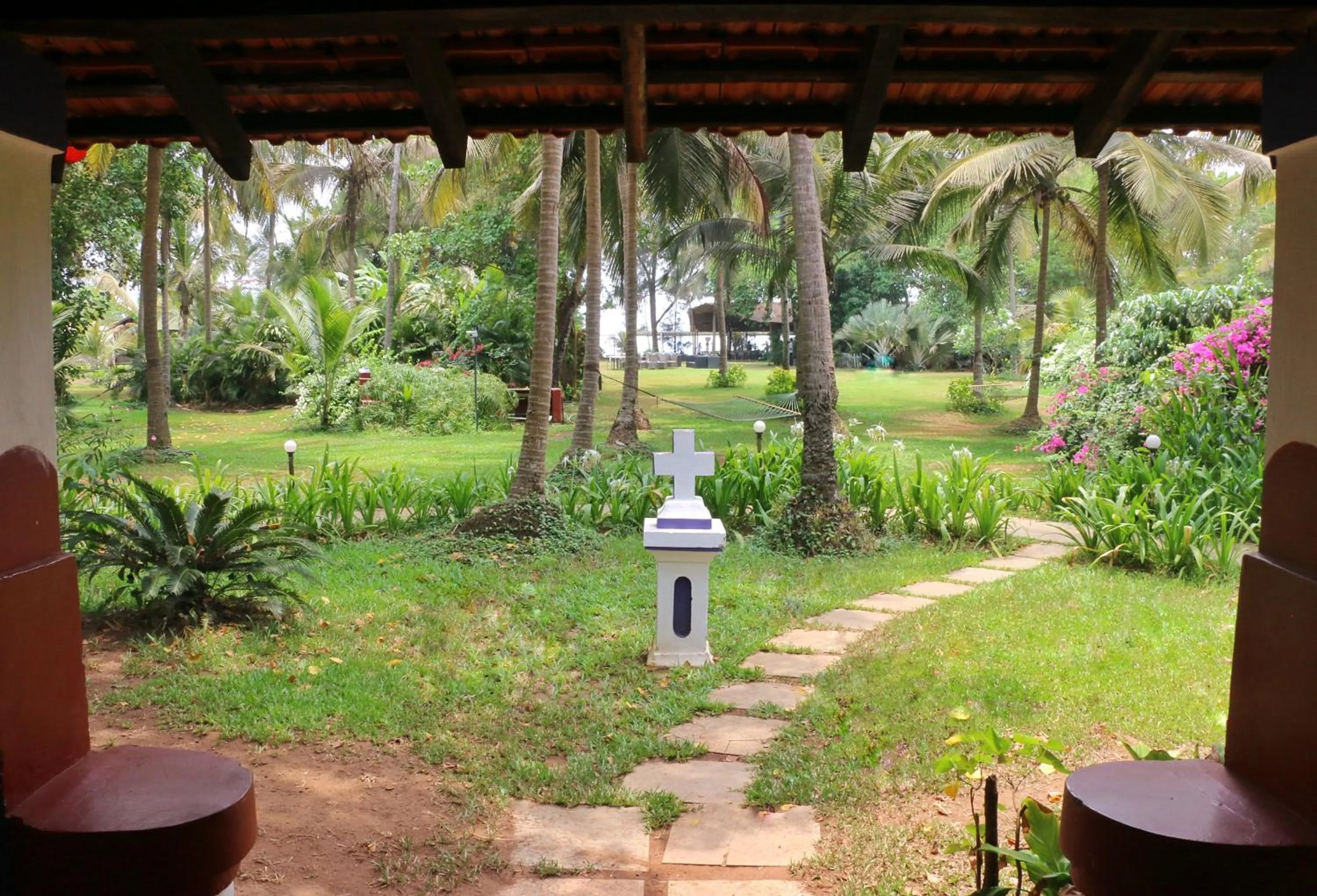 Garden in Montego Bay Beach Village - Morjim