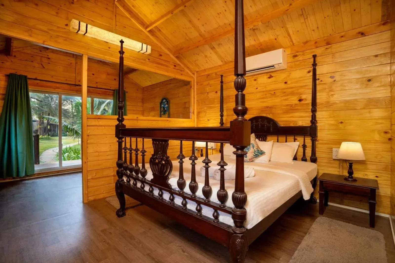 Bed in Montego Bay Beach Village - Morjim Bed in Montego Bay Beach Village - Morjim