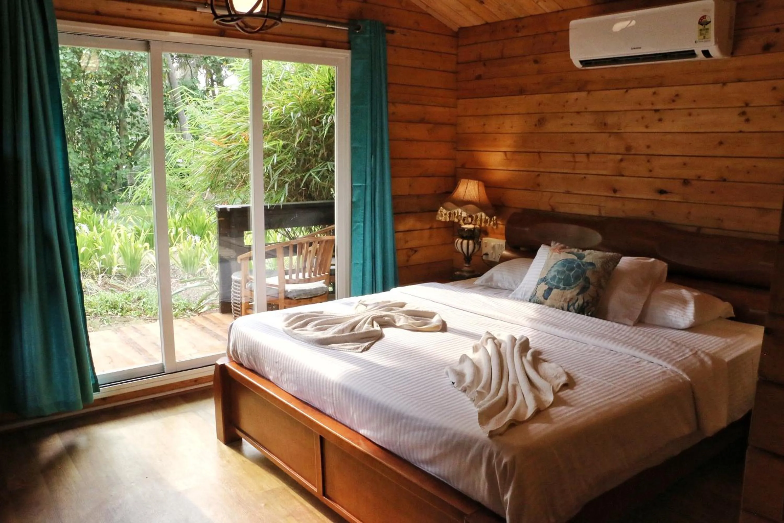 Bed in Montego Bay Beach Village - Morjim