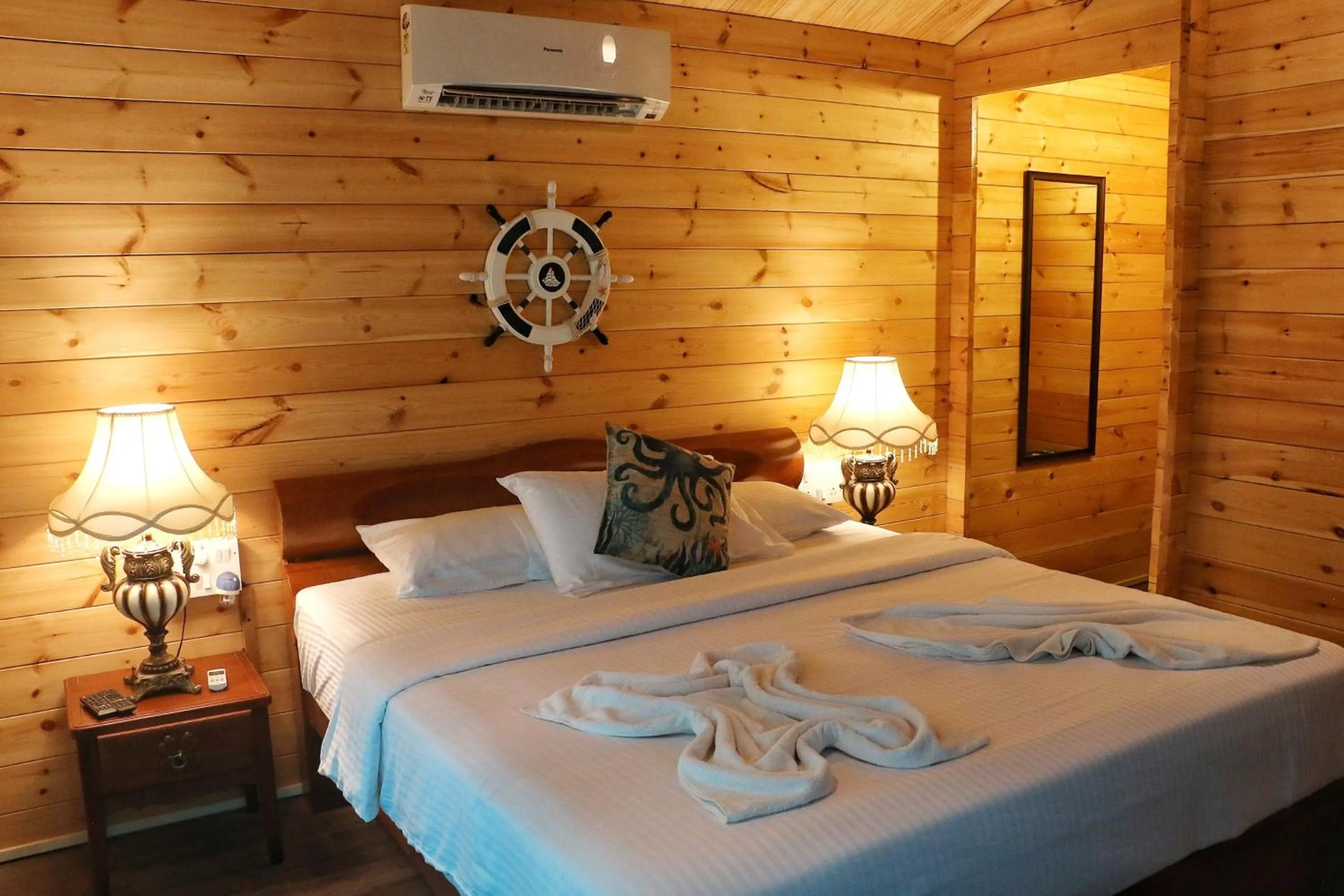 Bed in Montego Bay Beach Village - Morjim