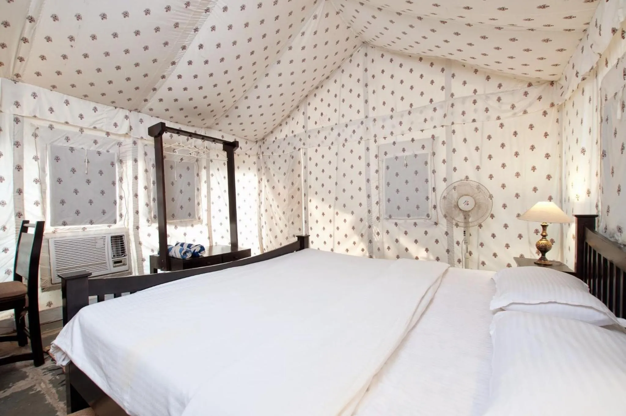 Photo of the whole room, Bed in Montego Bay Beach Village - Morjim