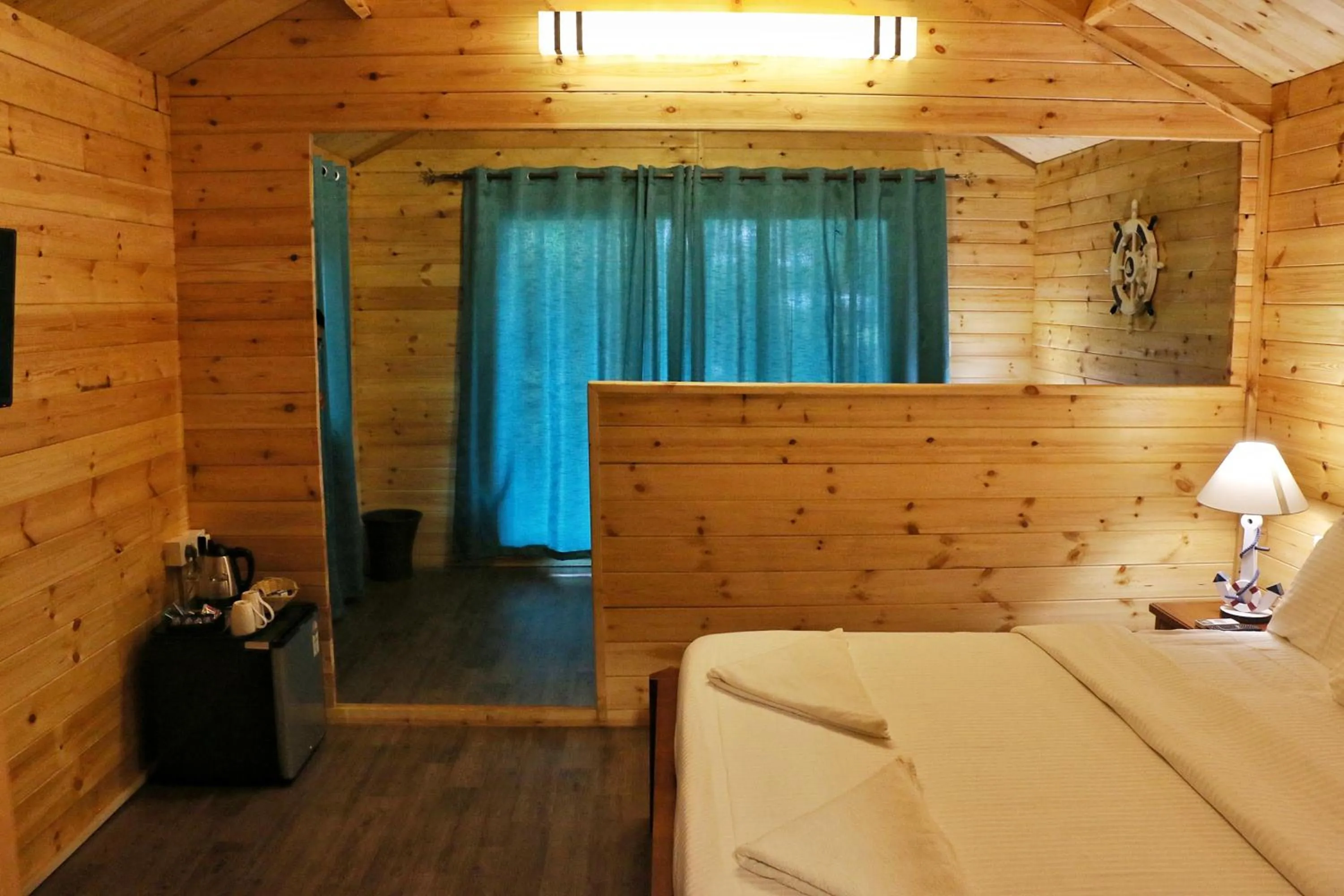 Bed in Montego Bay Beach Village - Morjim