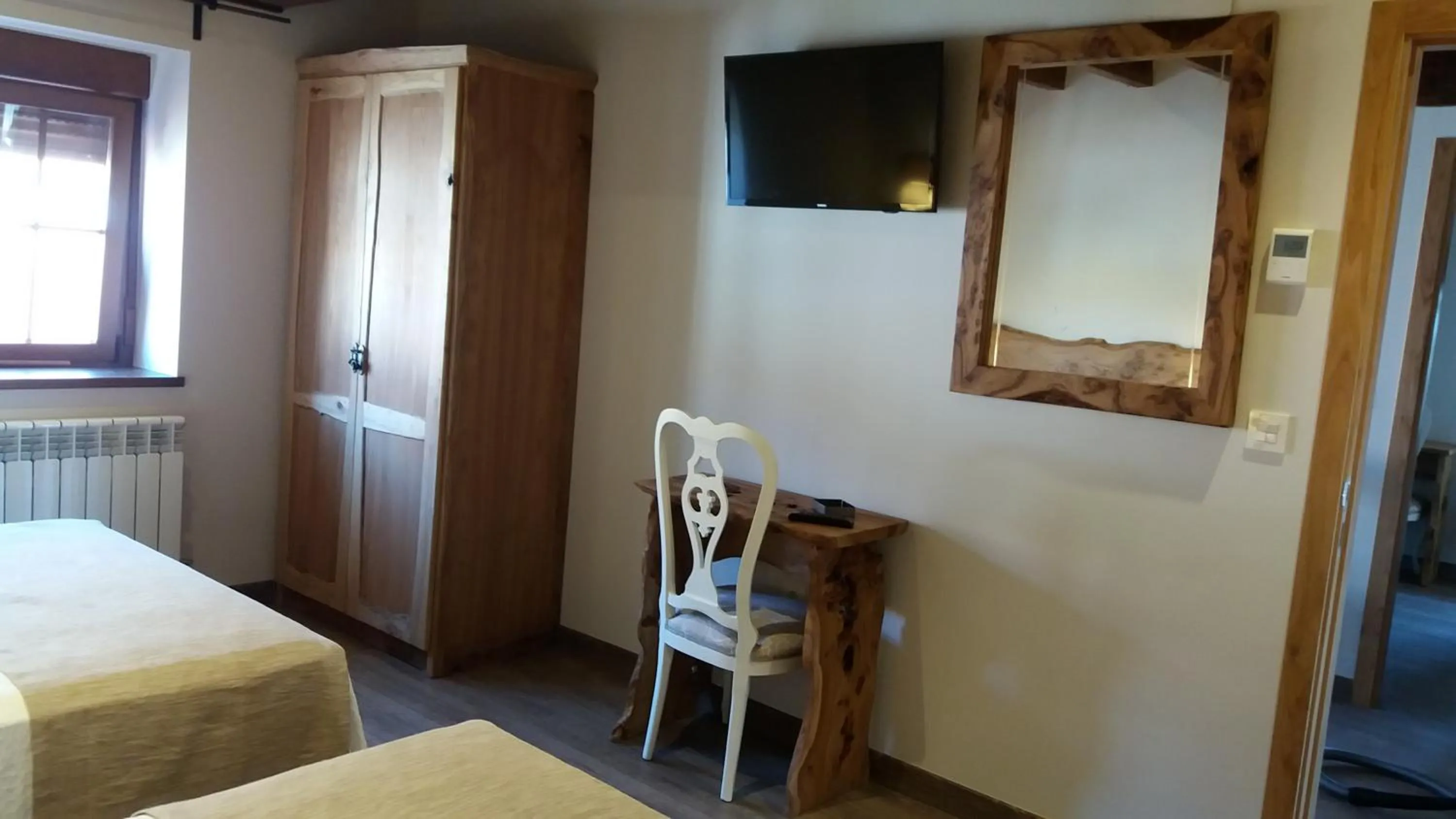 People, Bed in Hotel Rural El Yunque