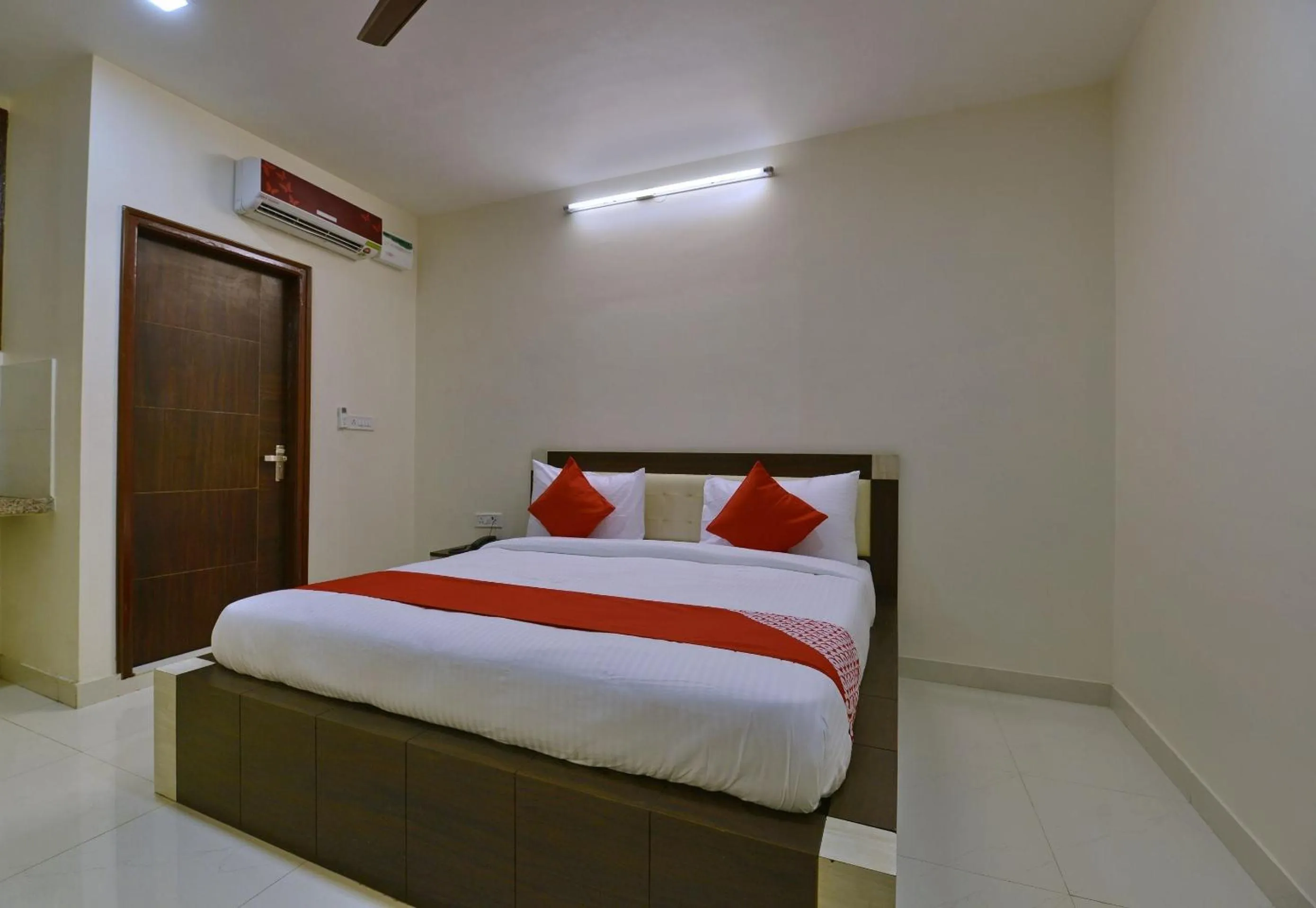 Bedroom, Bed in Hotel O Heritage Haveli