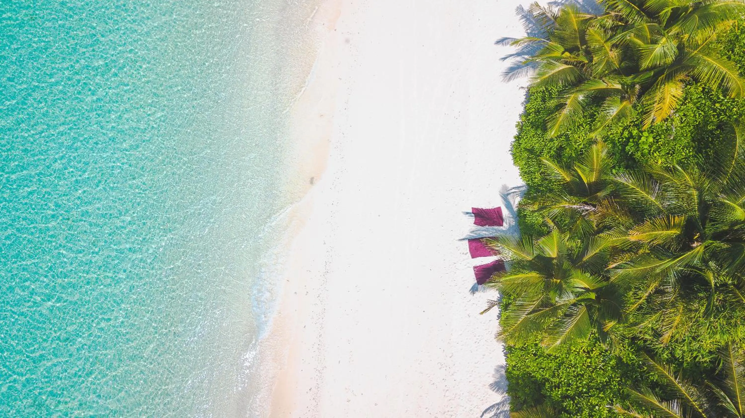 Beach in Dhiguveli Maldives