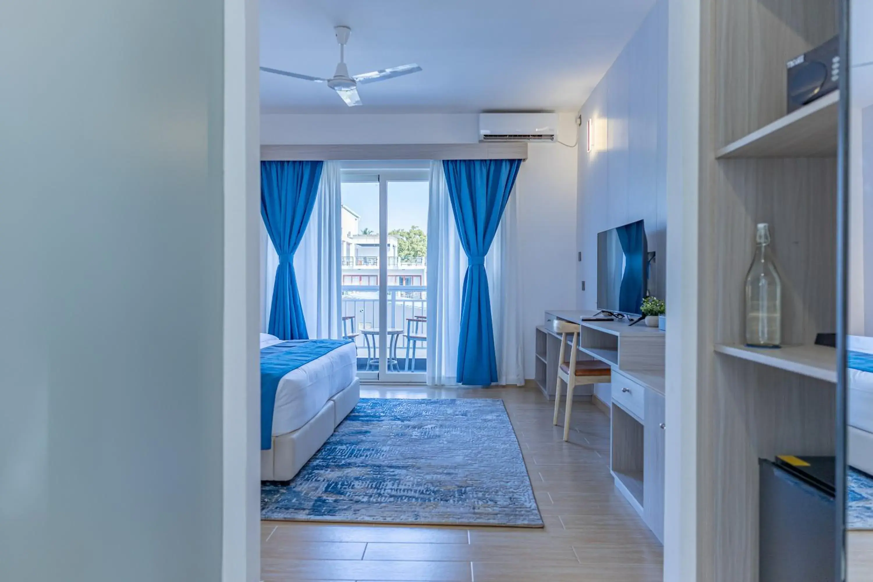 Deluxe Queen Room - single occupancy in Dhiguveli Maldives Deluxe Queen Room - single occupancy in Dhiguveli Maldives