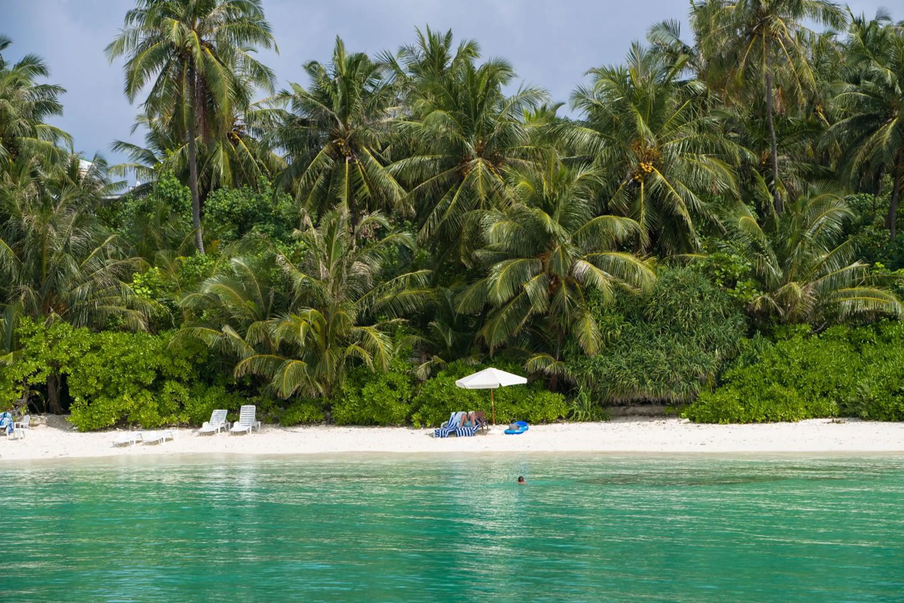 Beach in Dhiguveli Maldives