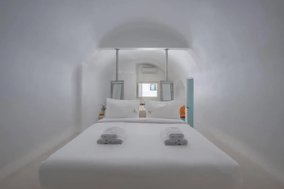 Bed in Sophia Oia View