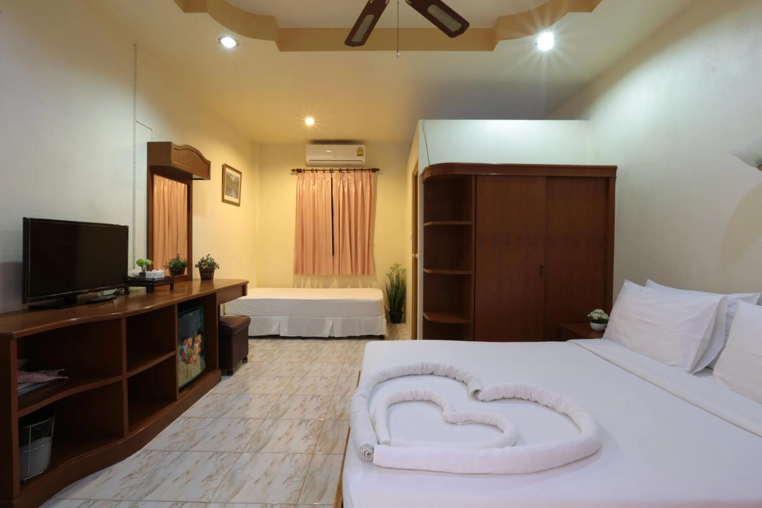 Bed in Khun Ying House