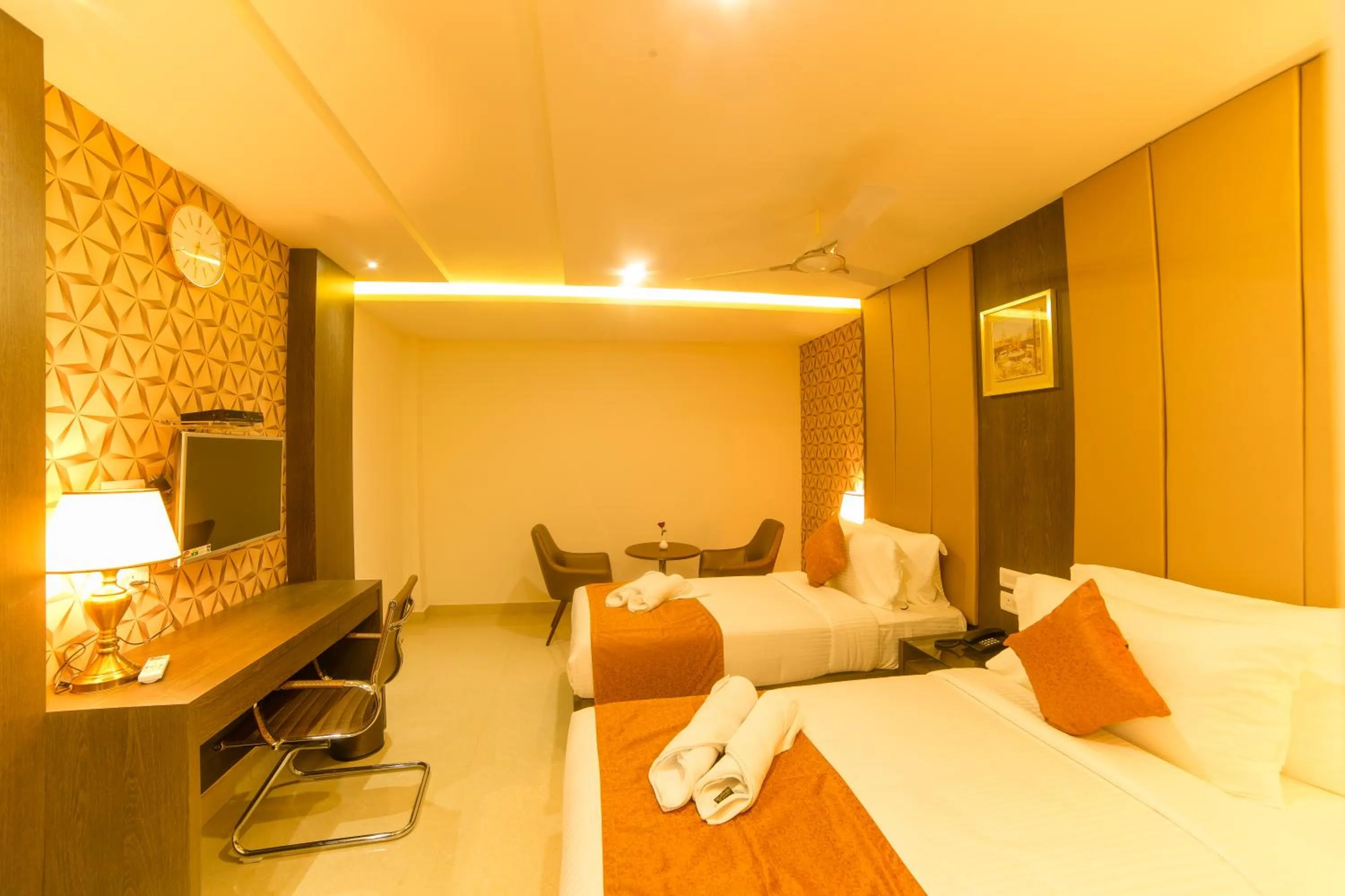 Bed in Hotel Indraprasttha