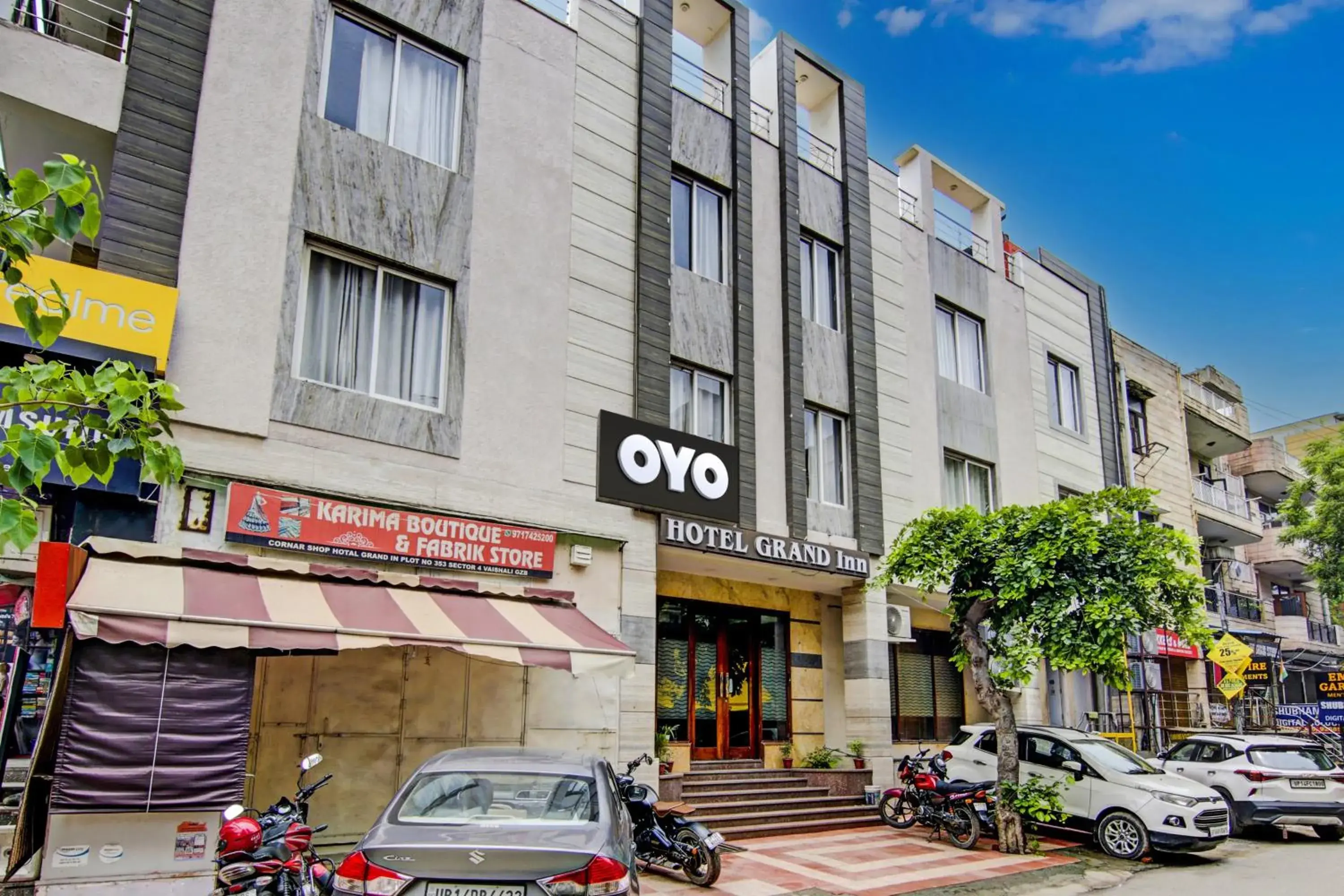 Facade/entrance in Super Townhouse Grand Inn Facade/entrance in Super Townhouse Grand Inn