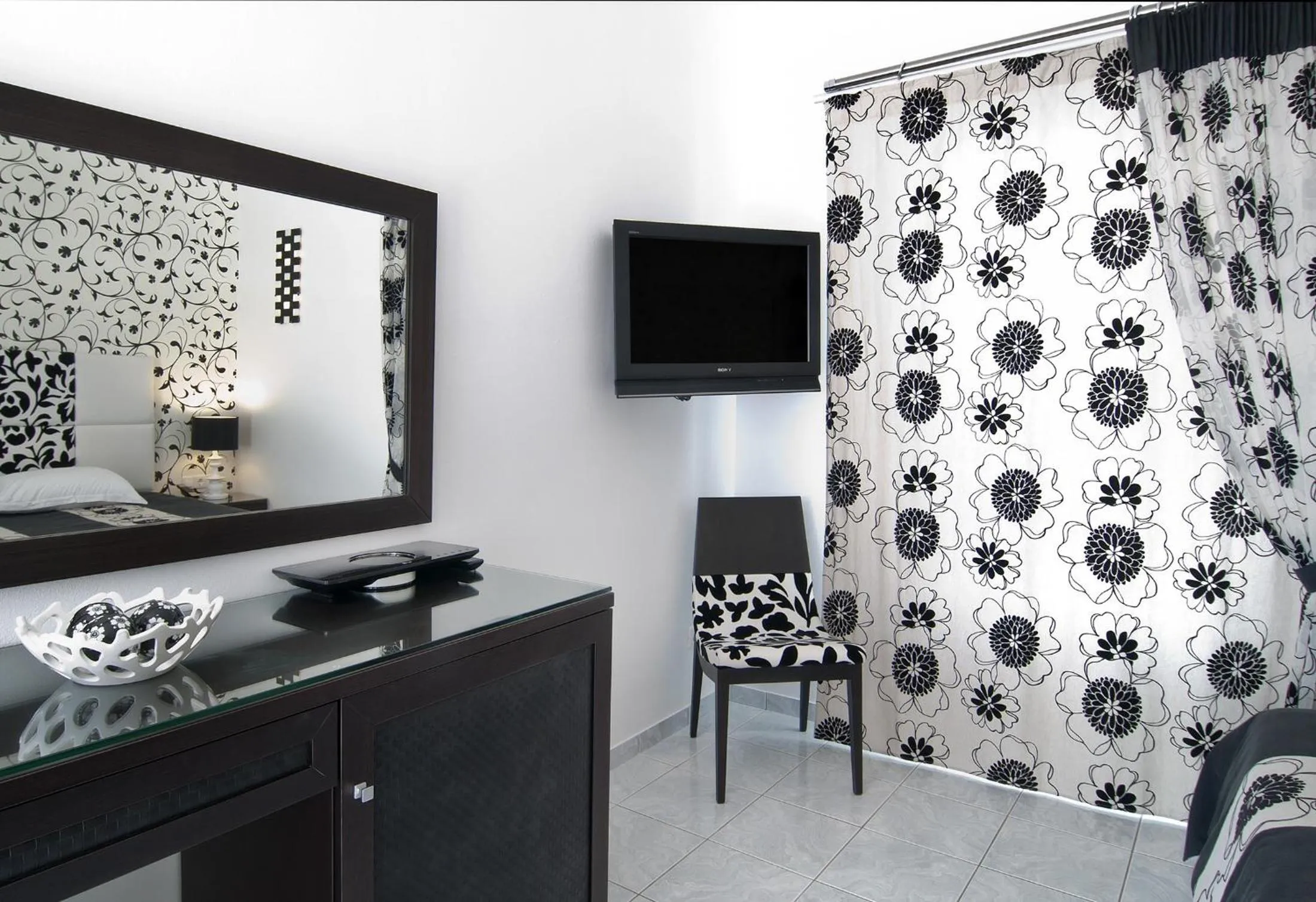 Seating area in Lofos Village