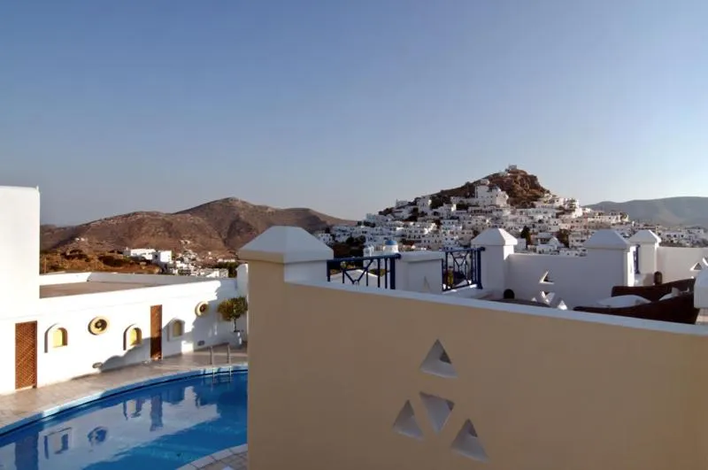 Area and facilities in Lofos Village