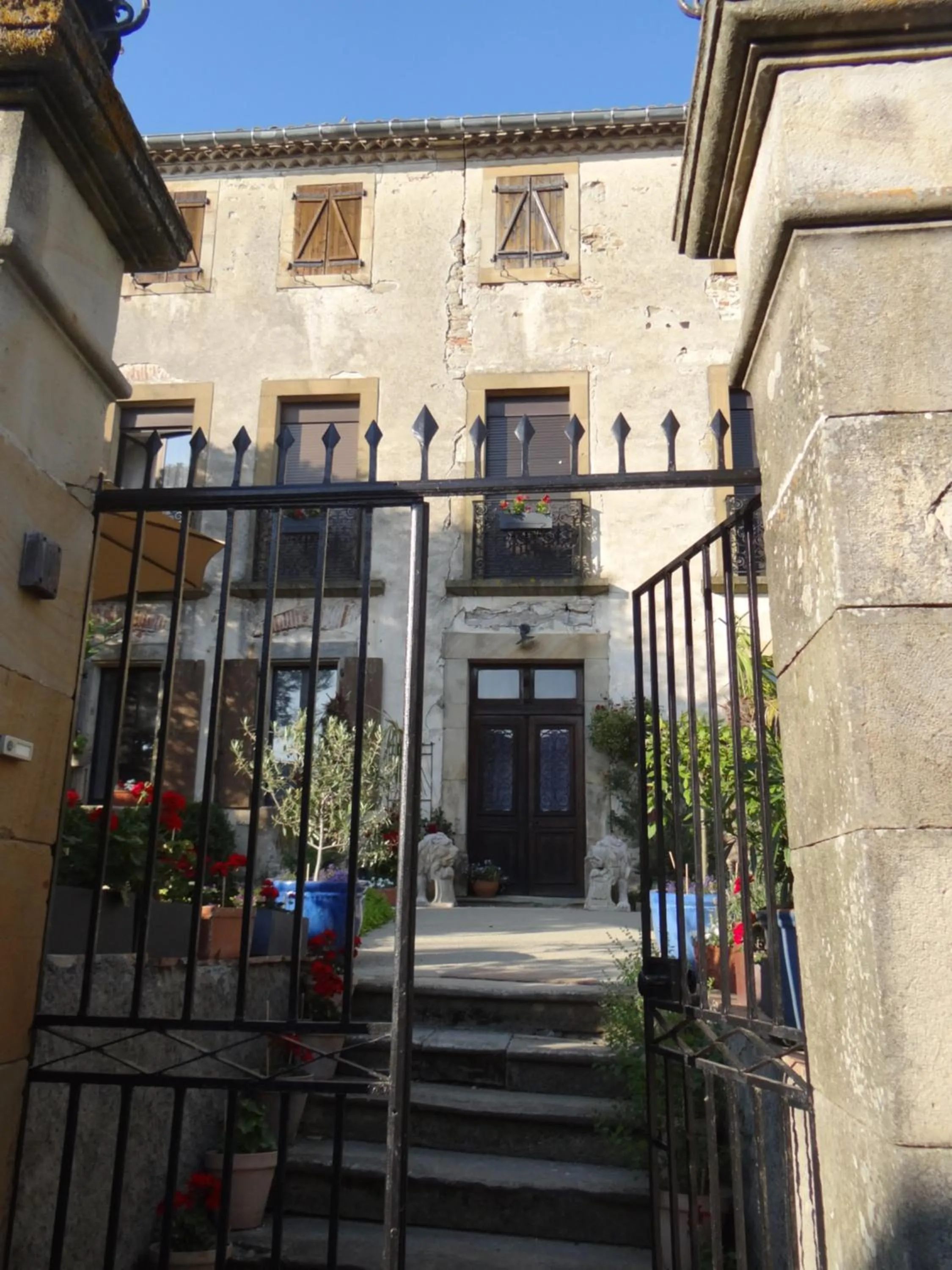 Facade/entrance in La Grande Maison