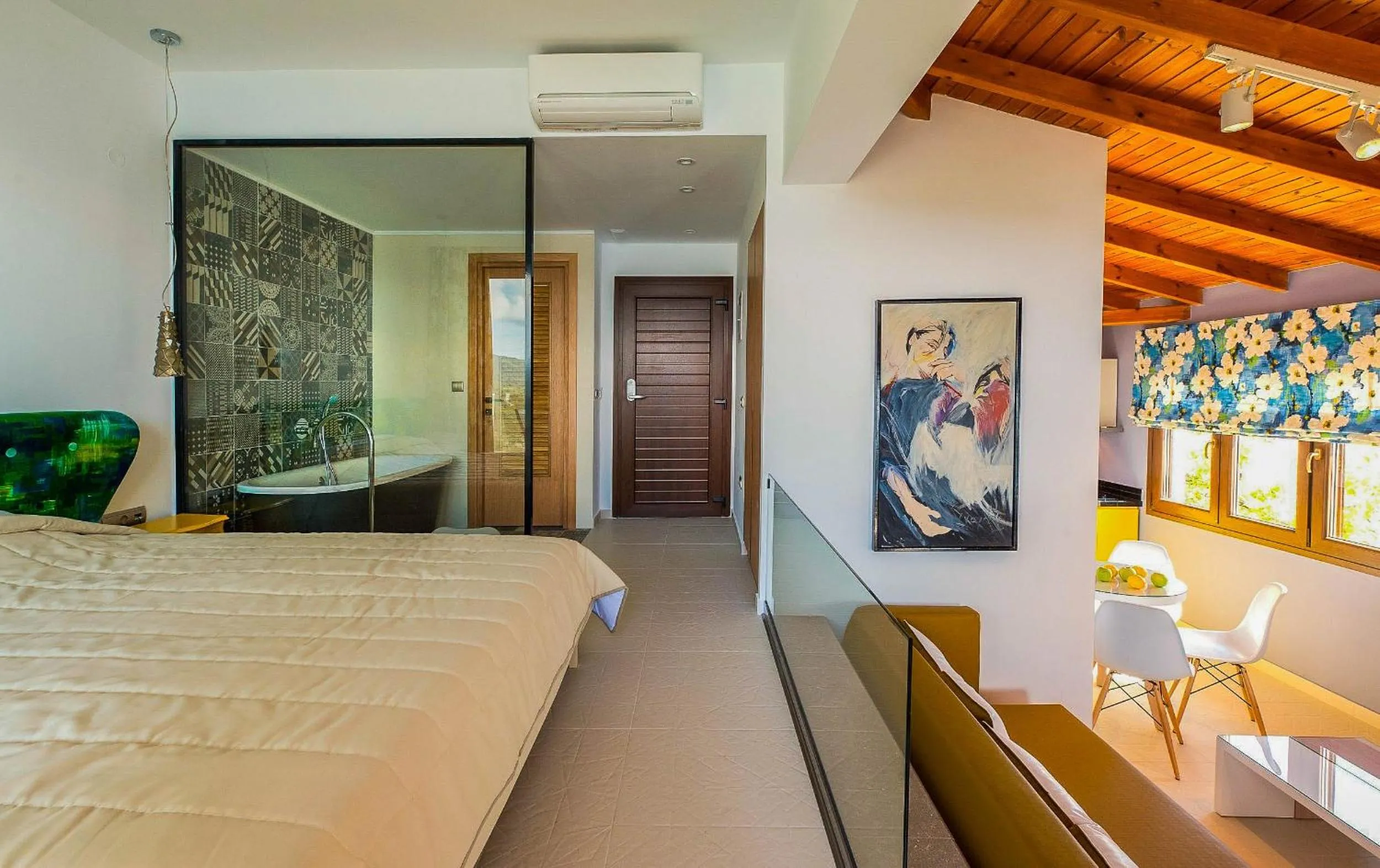 Photo of the whole room, Bed in Thalassokipos