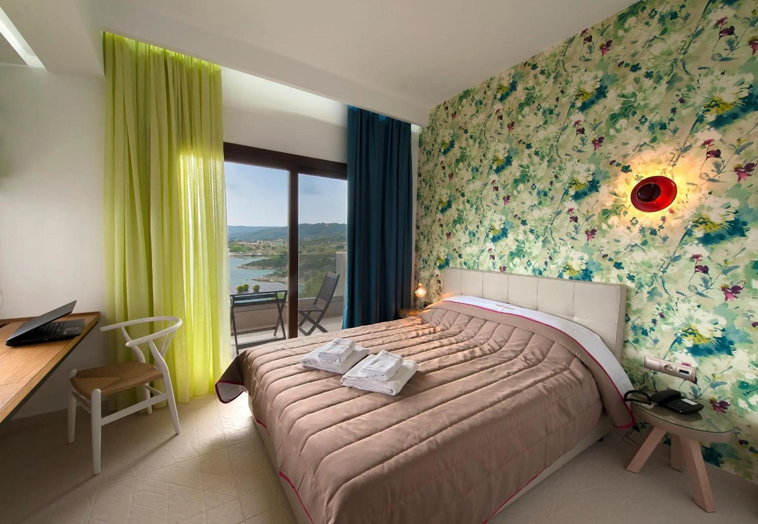 Bed in Thalassokipos