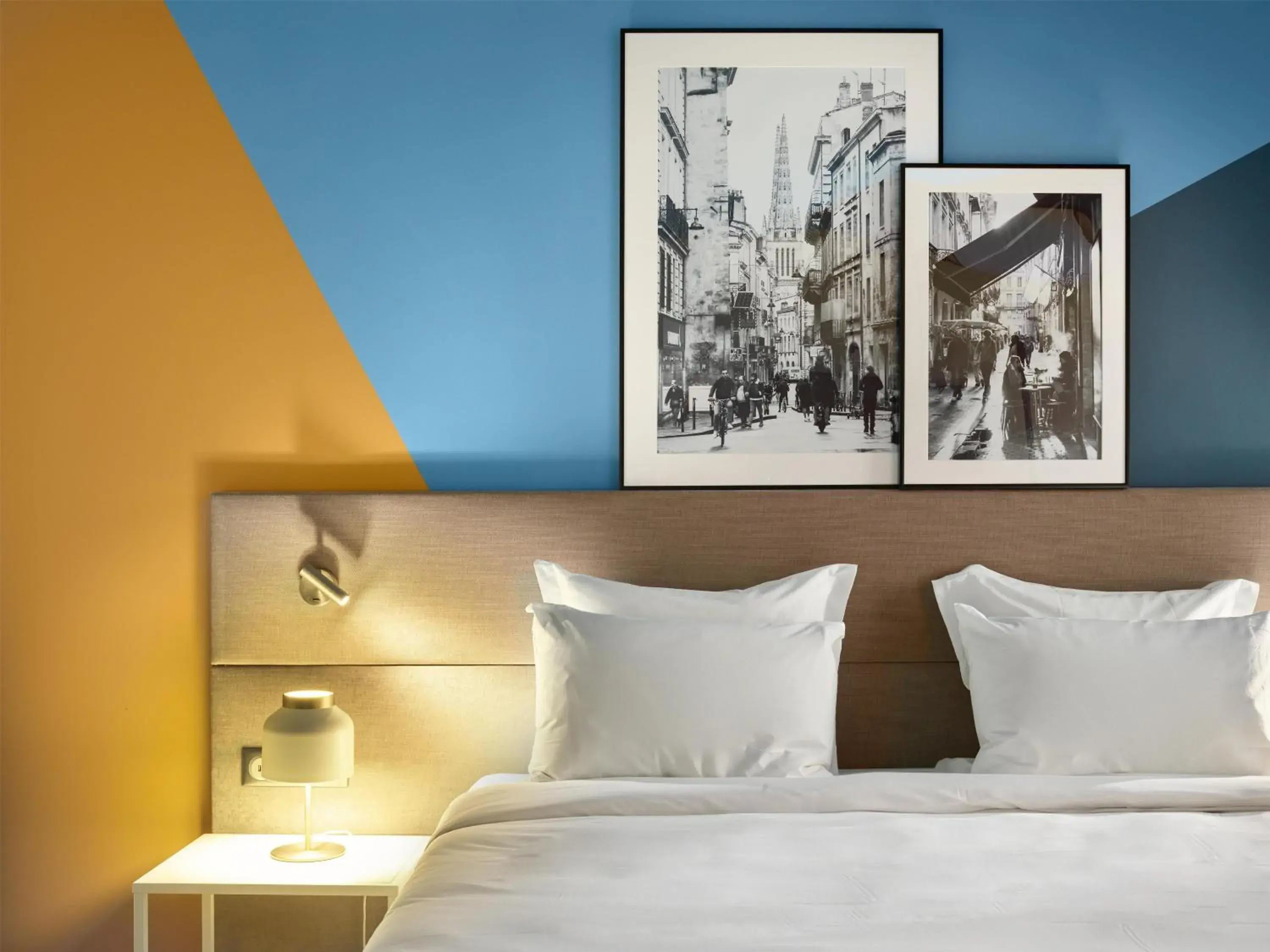 Bedroom, Bed in Radisson Hôtel Bordeaux Saint-Jean Bedroom, Bed in Radisson Hôtel Bordeaux Saint-Jean