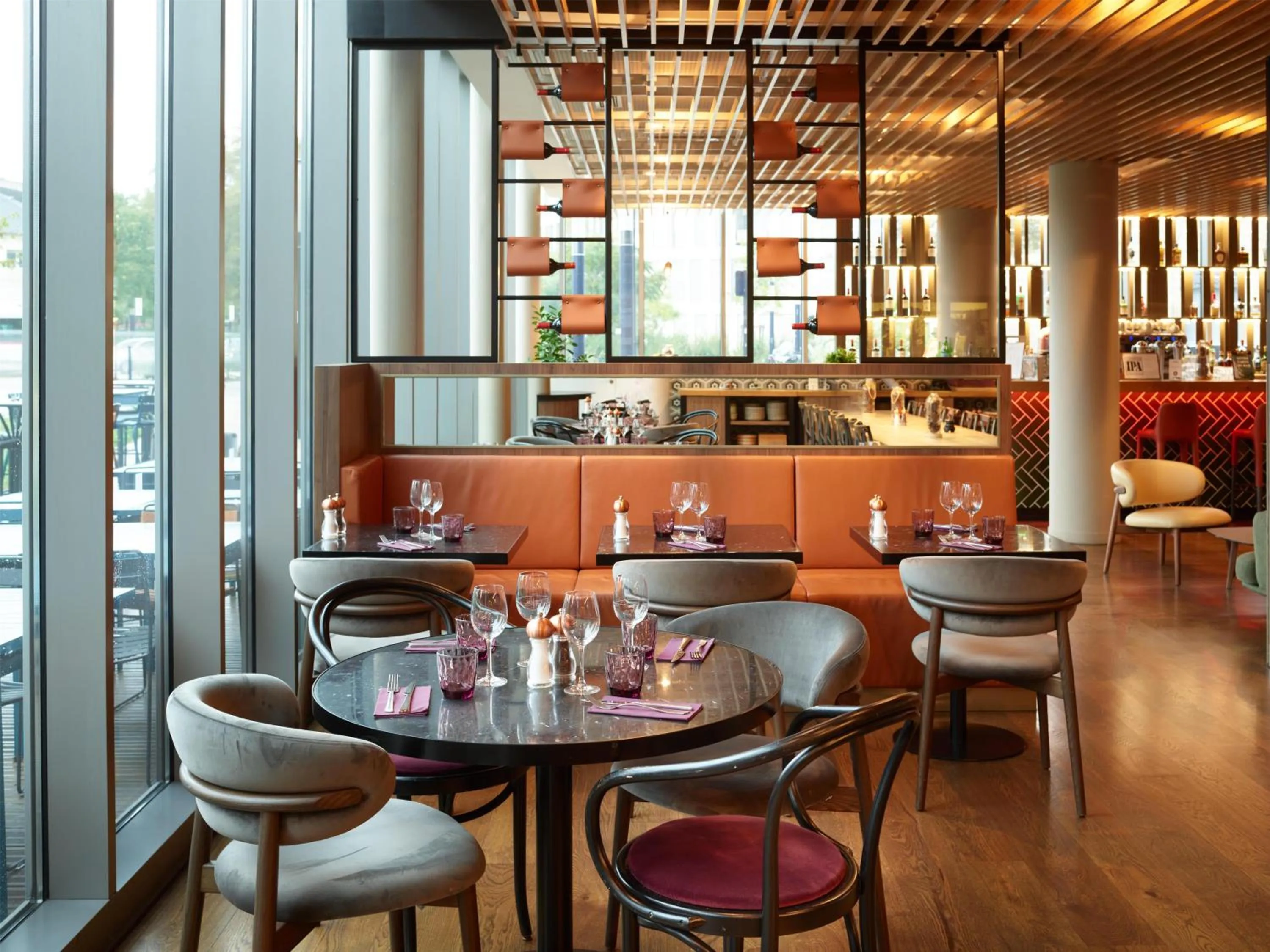 Restaurant/places to eat in Radisson Hôtel Bordeaux Saint-Jean