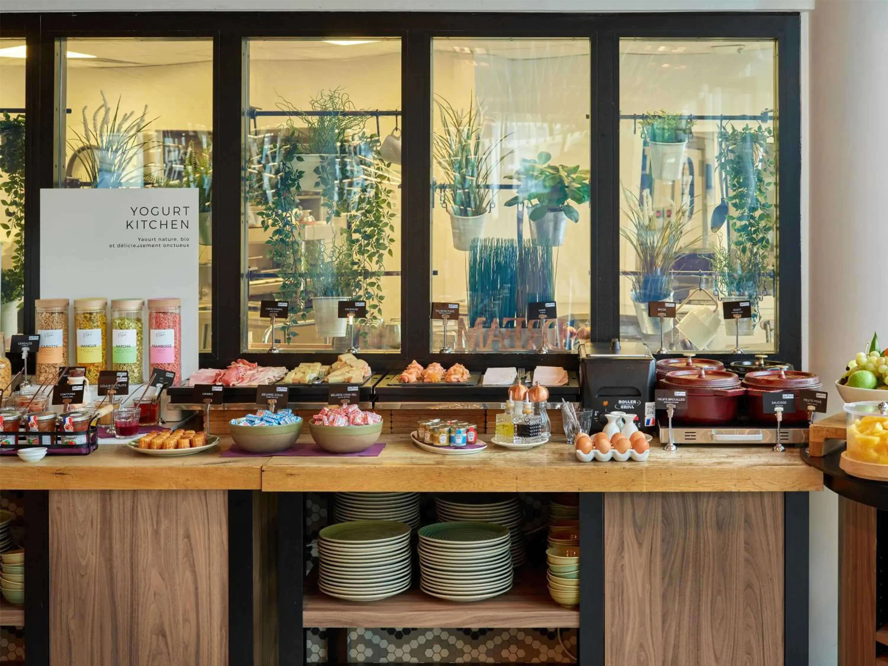 Breakfast in Radisson Hôtel Bordeaux Saint-Jean Breakfast in Radisson Hôtel Bordeaux Saint-Jean