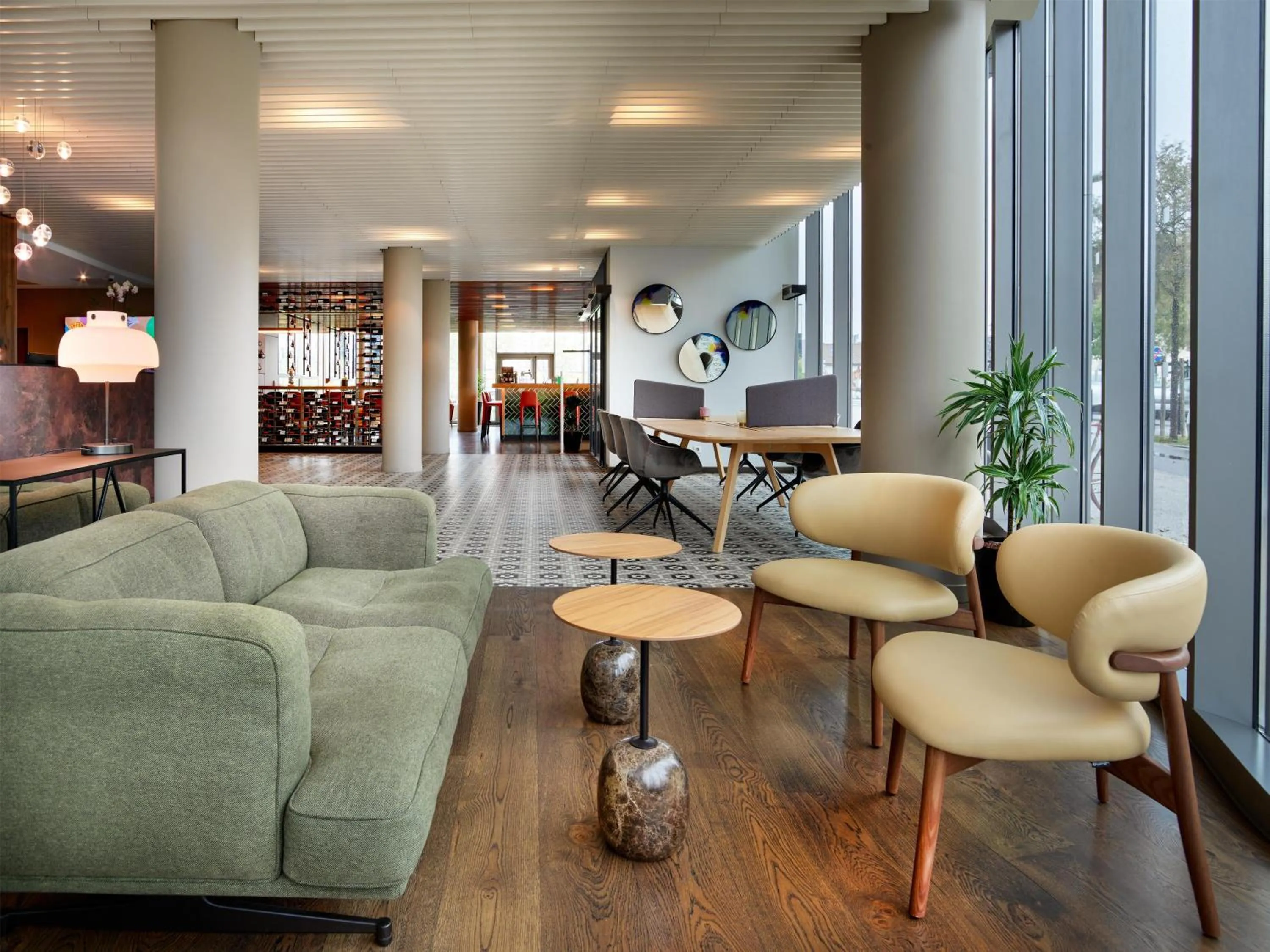 Lobby or reception in Radisson Hôtel Bordeaux Saint-Jean