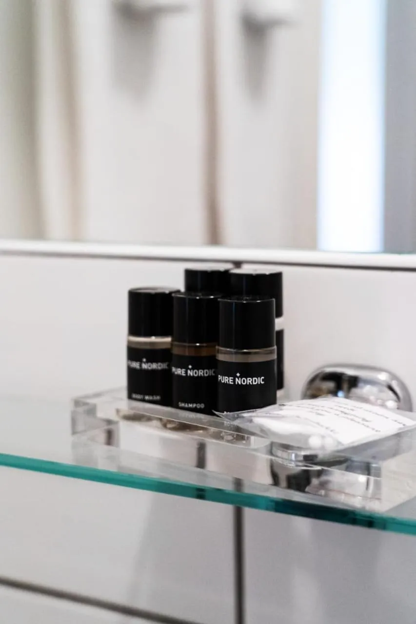 Bathroom in Hotel Leirubakki