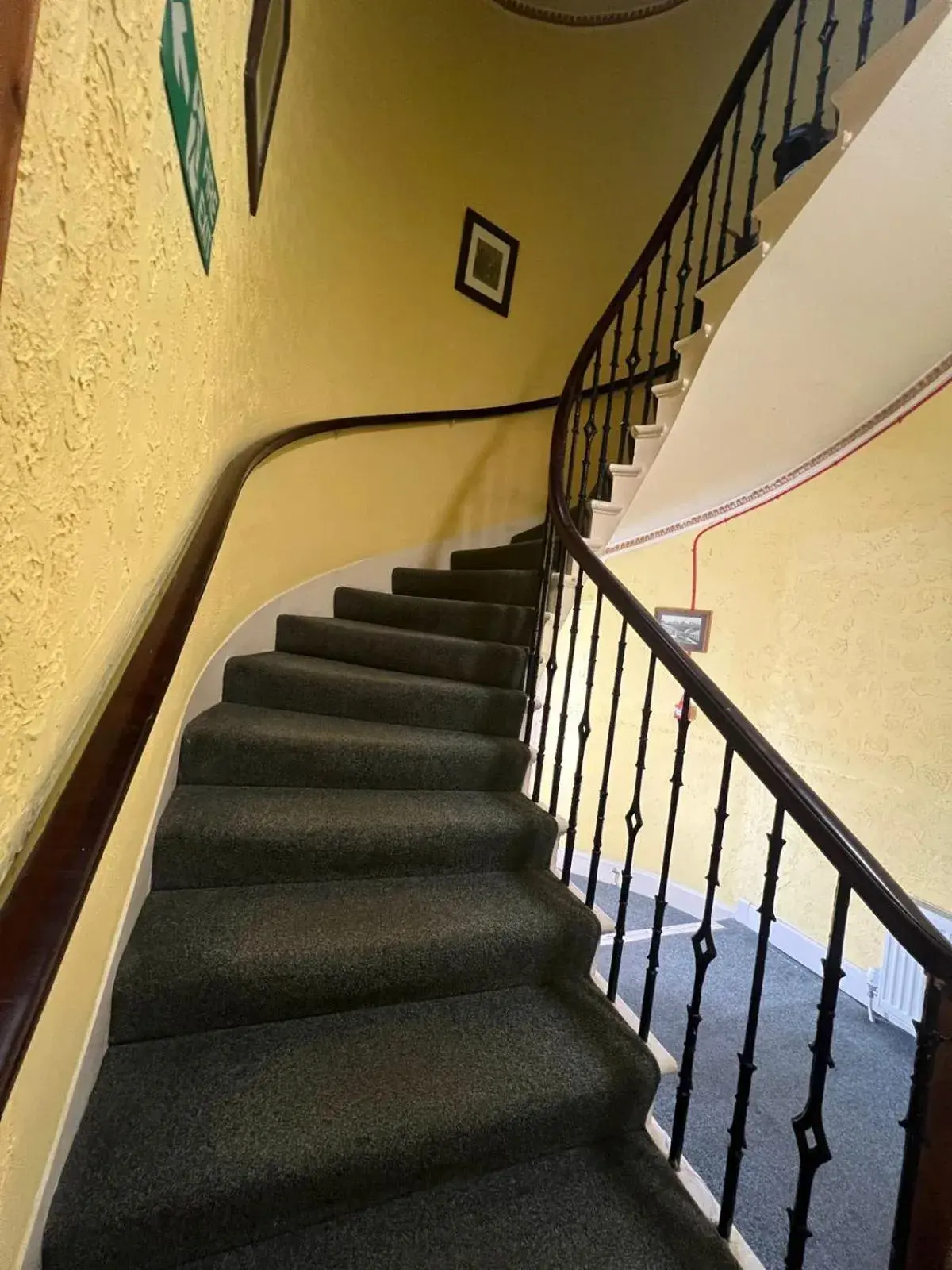 Property building in Burntisland House Property building in Burntisland House