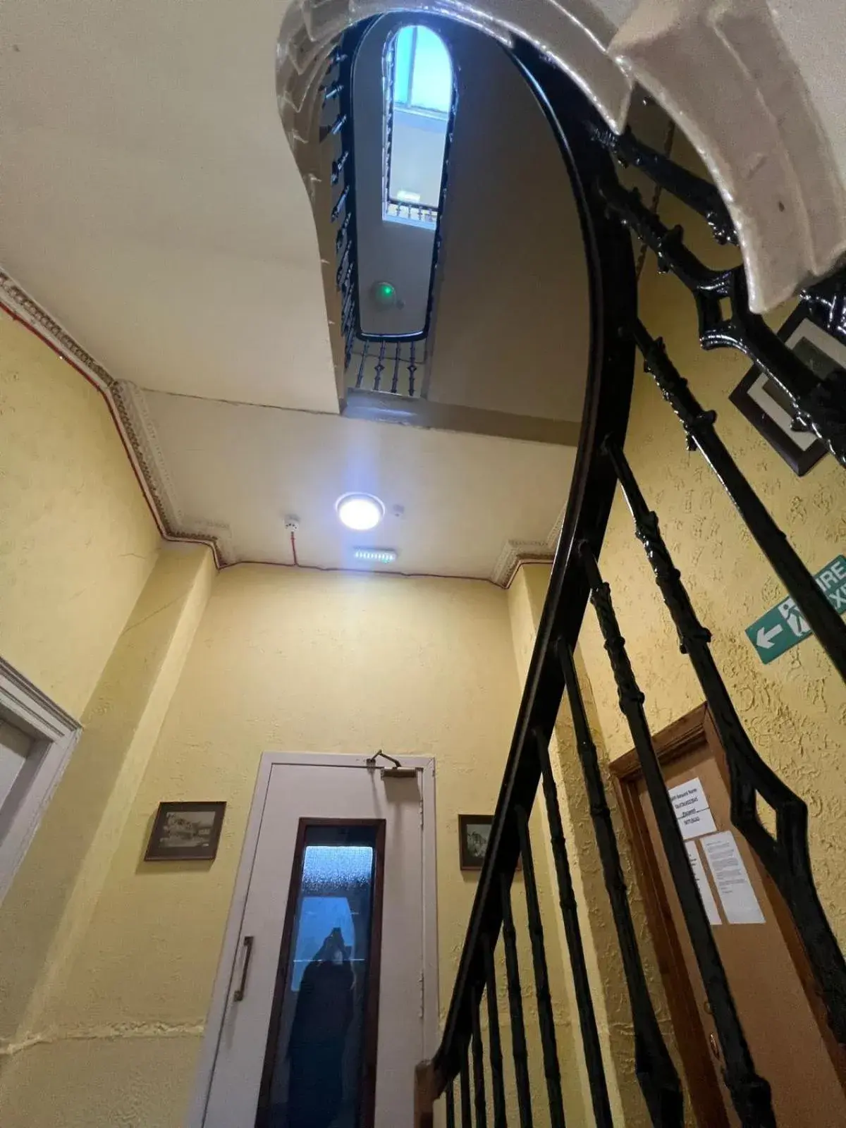 Property building in Burntisland House Property building in Burntisland House