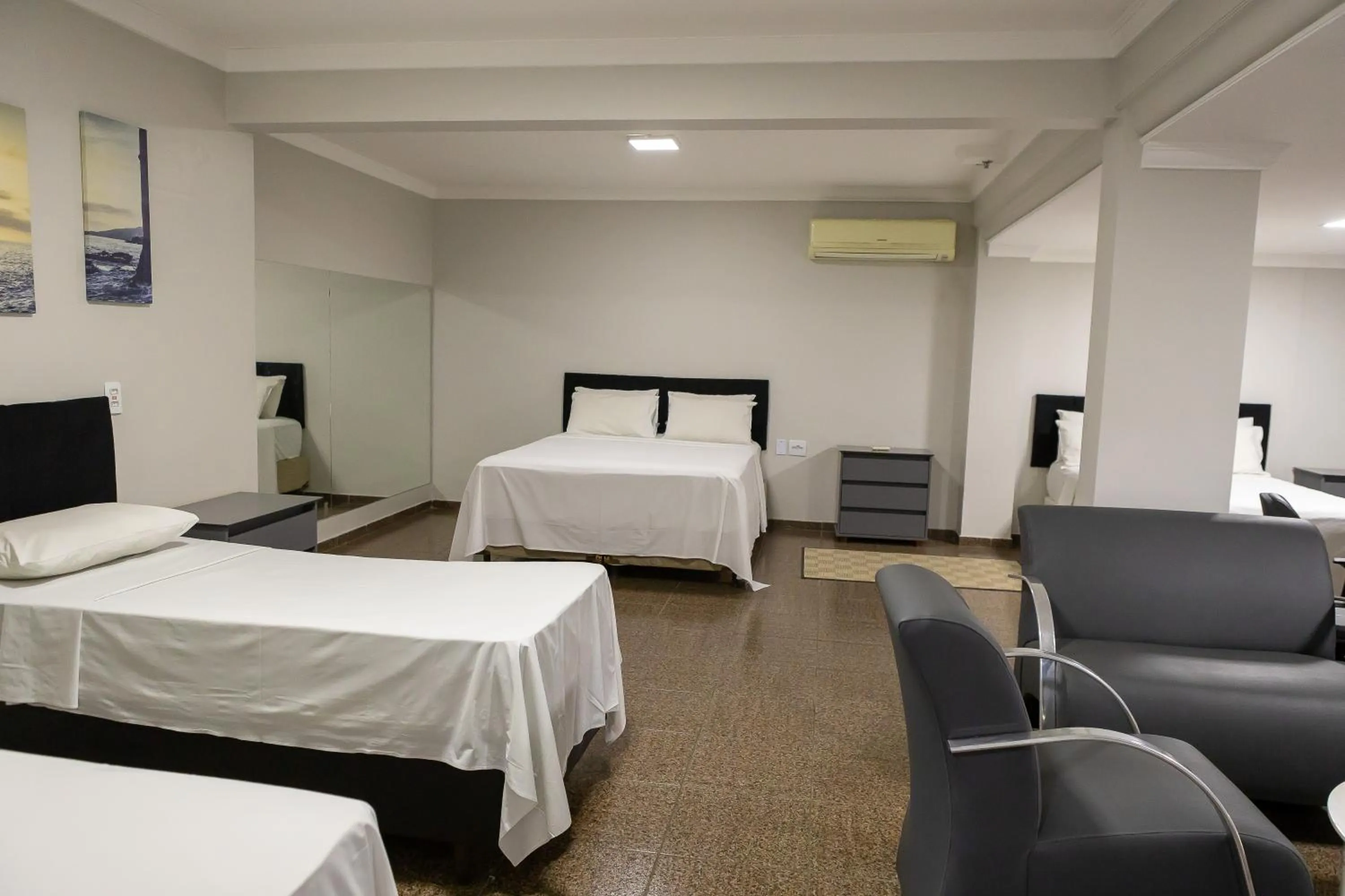 Bedroom, Bed in Allegro Hotel