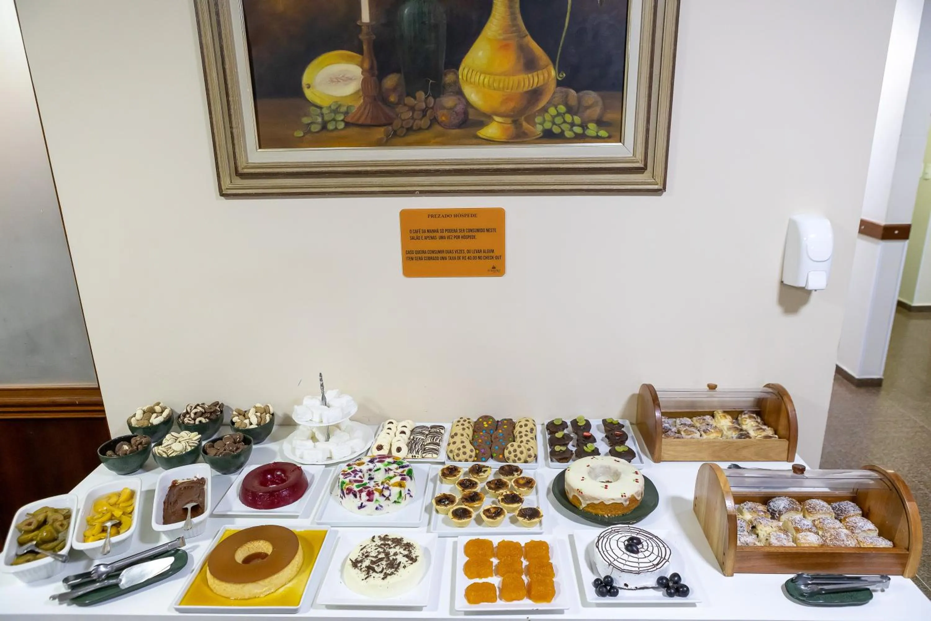 Breakfast in Allegro Hotel