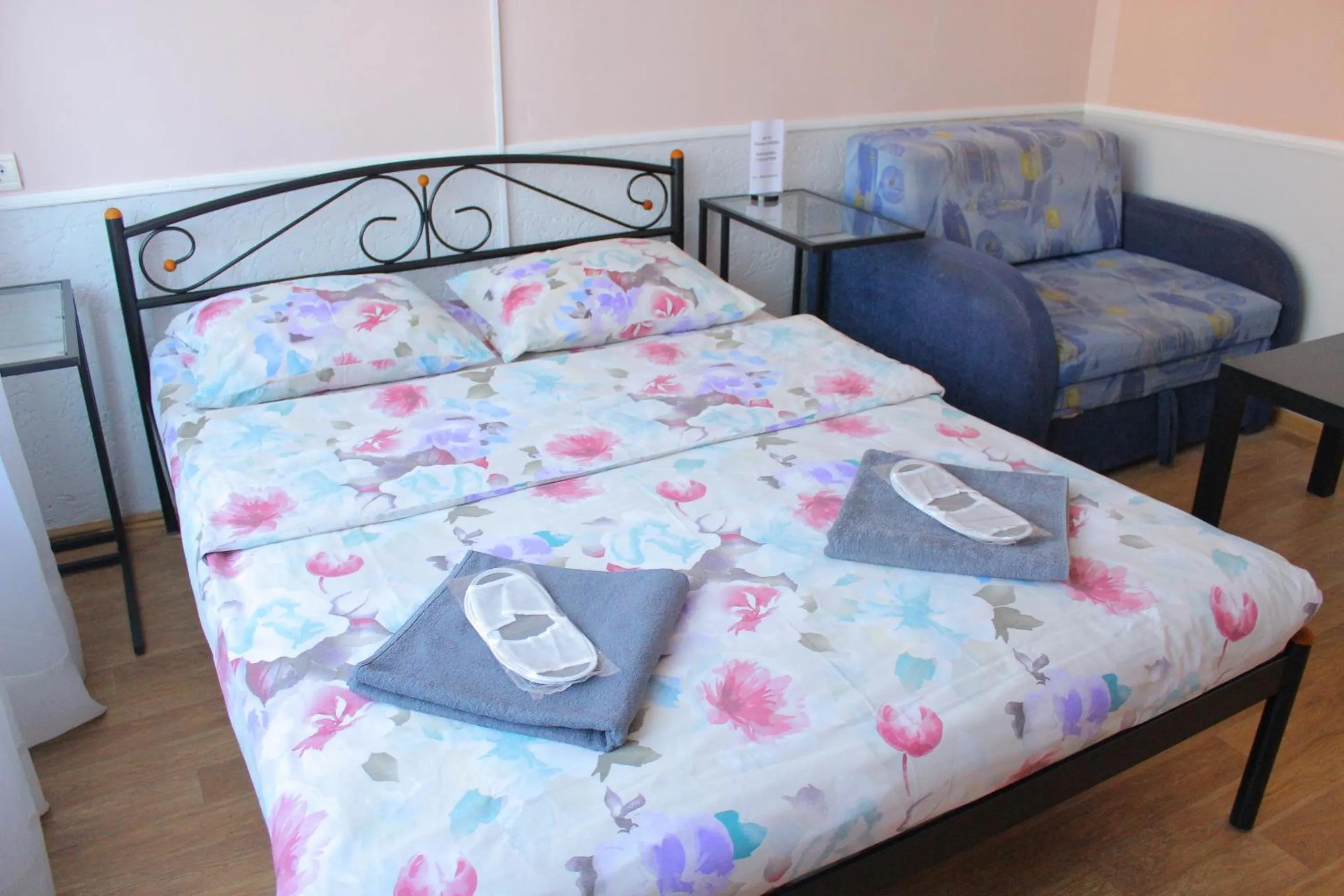 Bed in Uneed Rooms Harbour