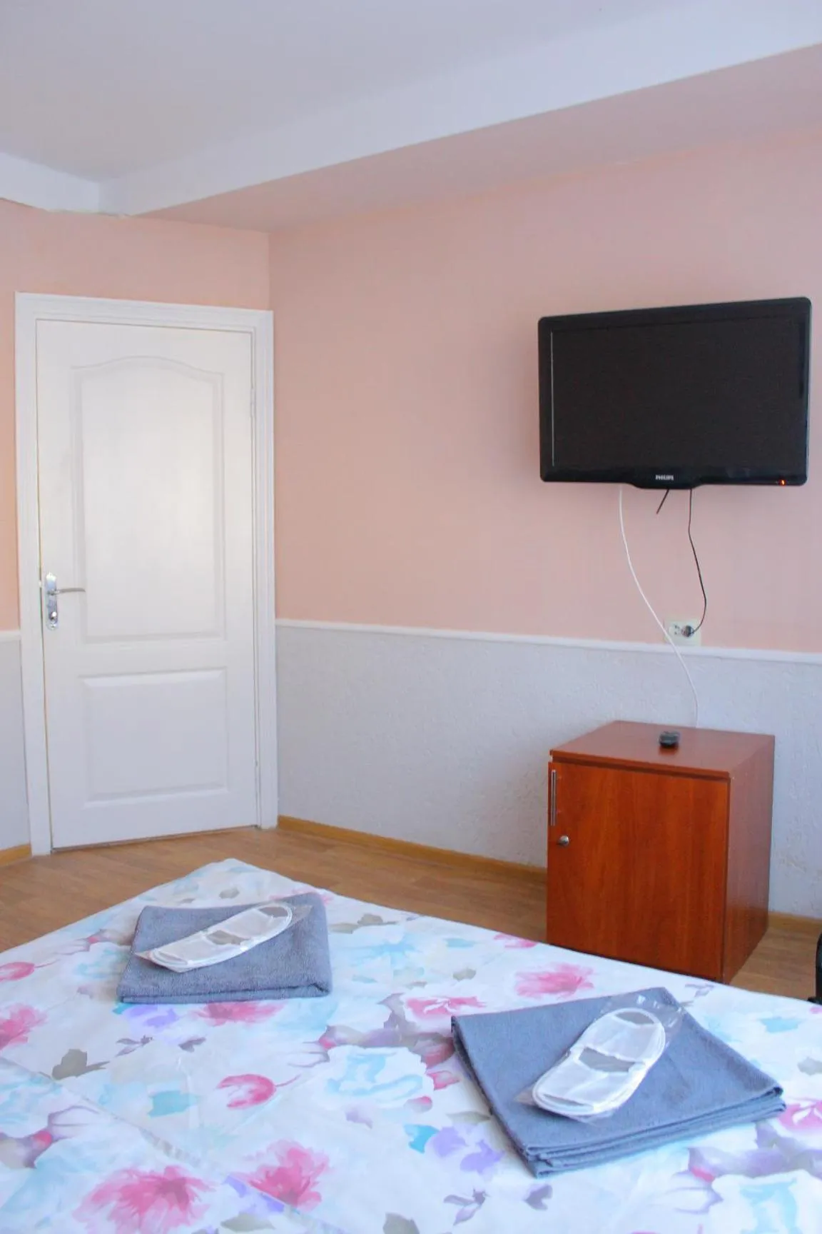Bed in Uneed Rooms Harbour