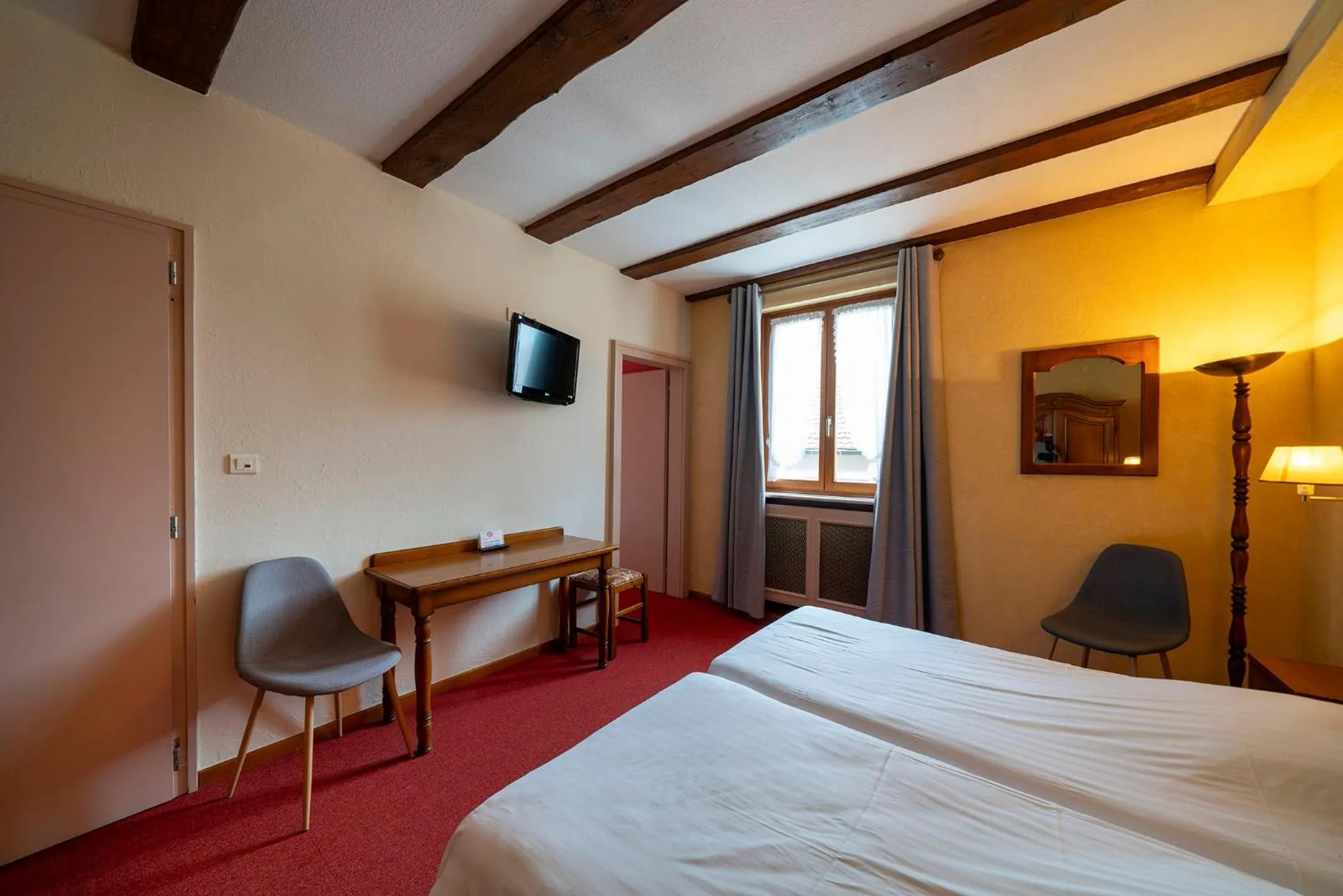 Bed in Hôtel A la Vignette - COLMAR-NORD