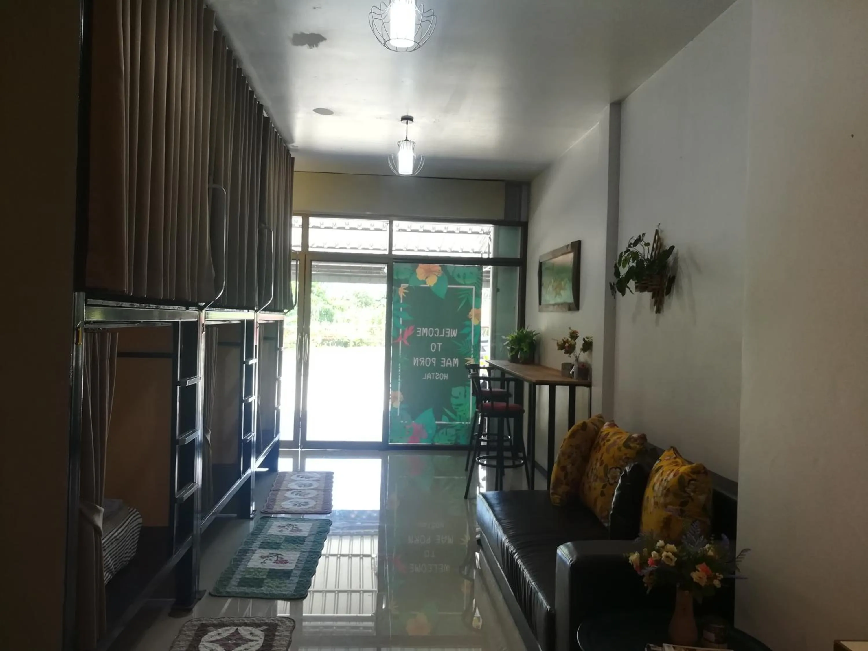 Mae Pon Hostel