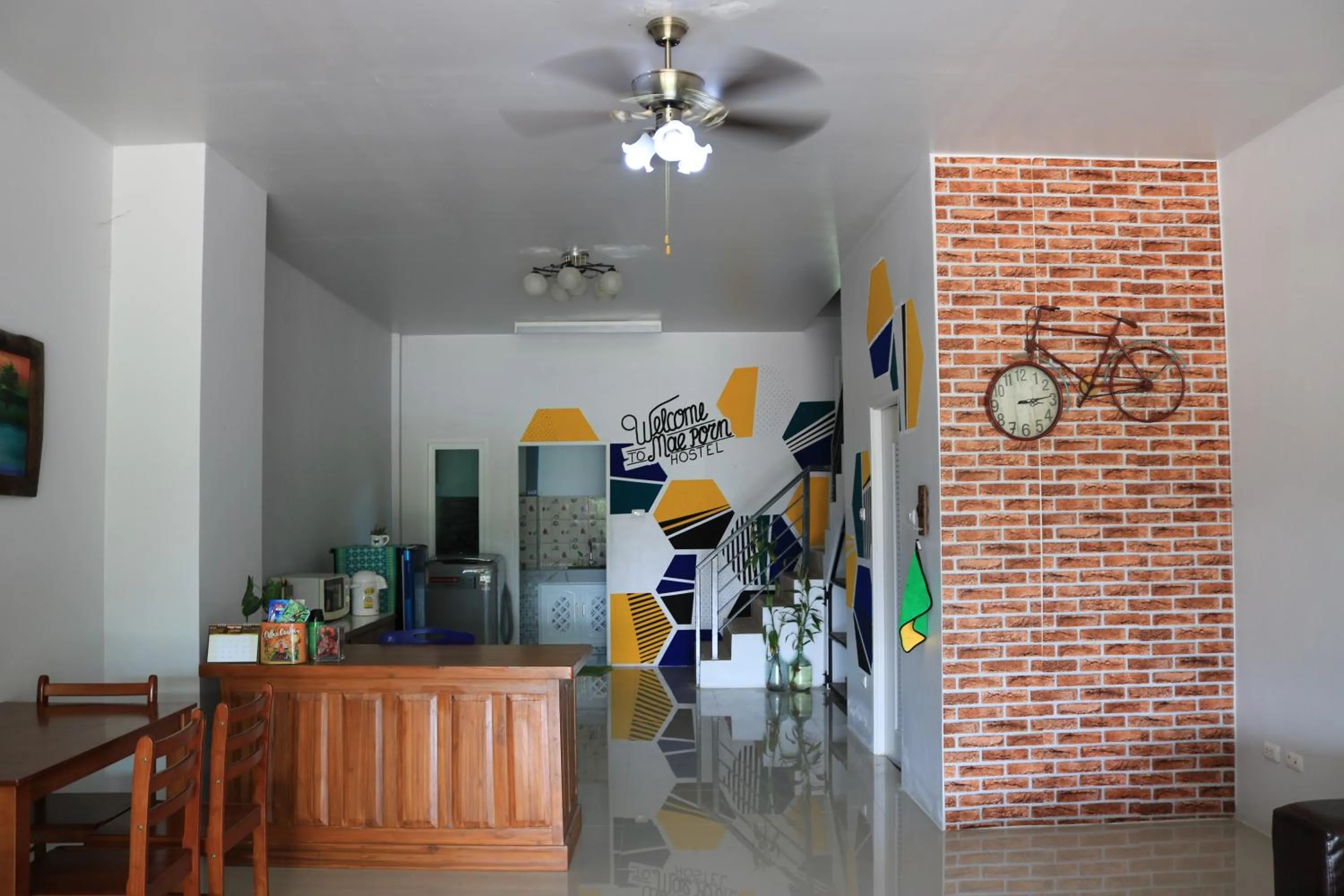 Mae Pon Hostel