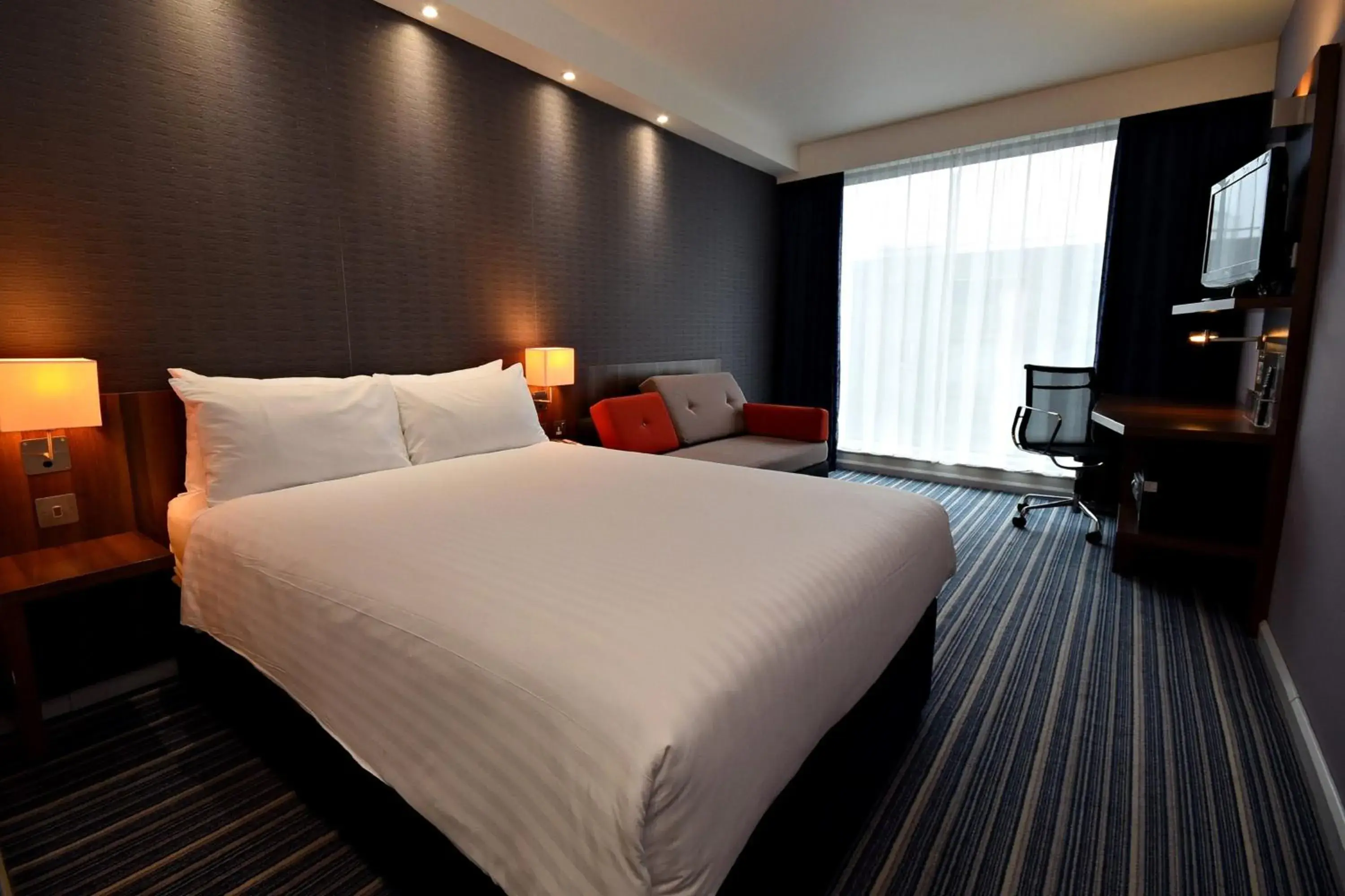 Premium Double Room with Sofa Bed - Free Hot Breakfast in Holiday Inn Express Manchester City Centre Arena by IHG Premium Double Room with Sofa Bed - Free Hot Breakfast in Holiday Inn Express Manchester City Centre Arena by IHG