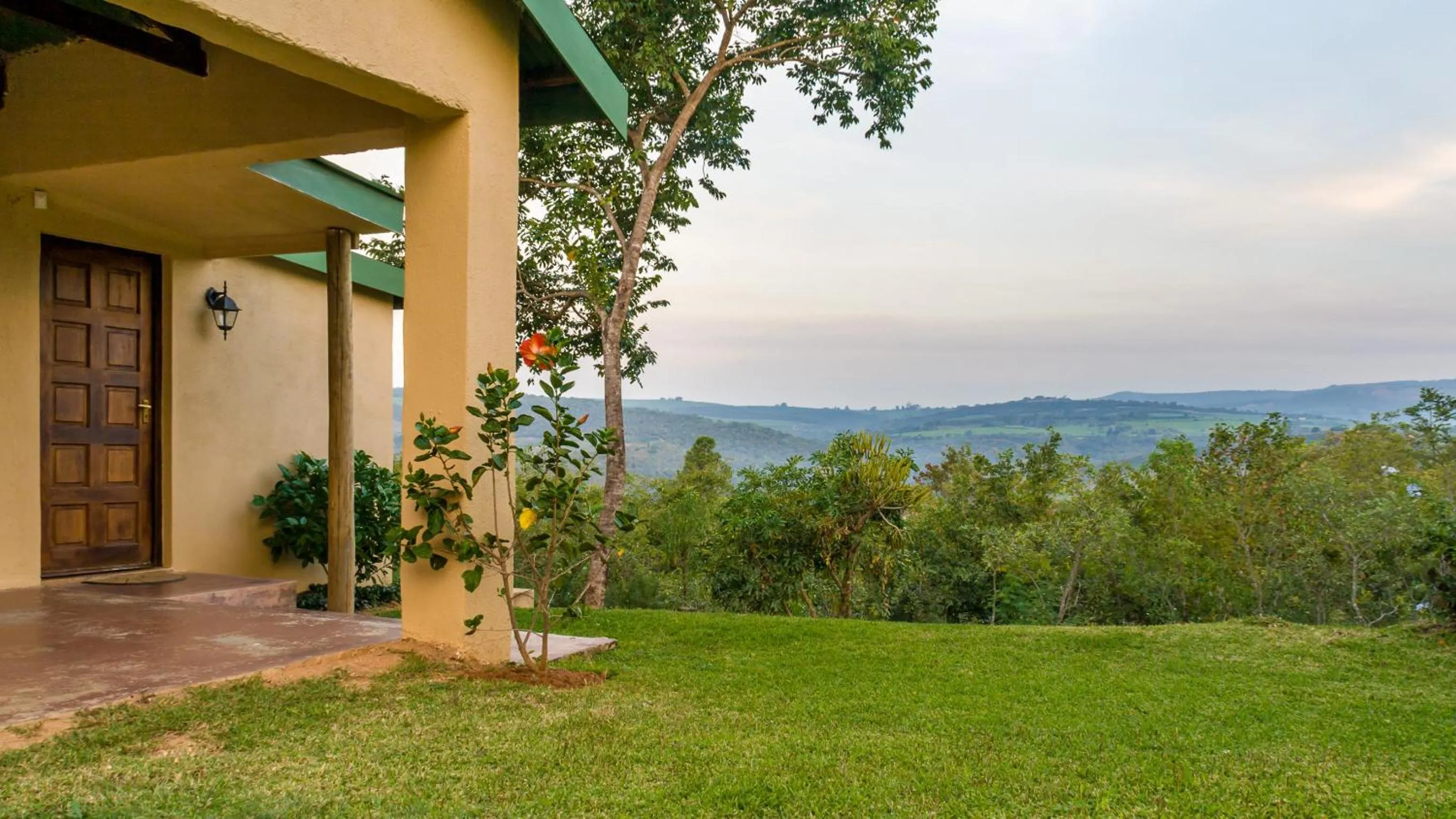 Property building in Cuckoo Ridge Country Retreat