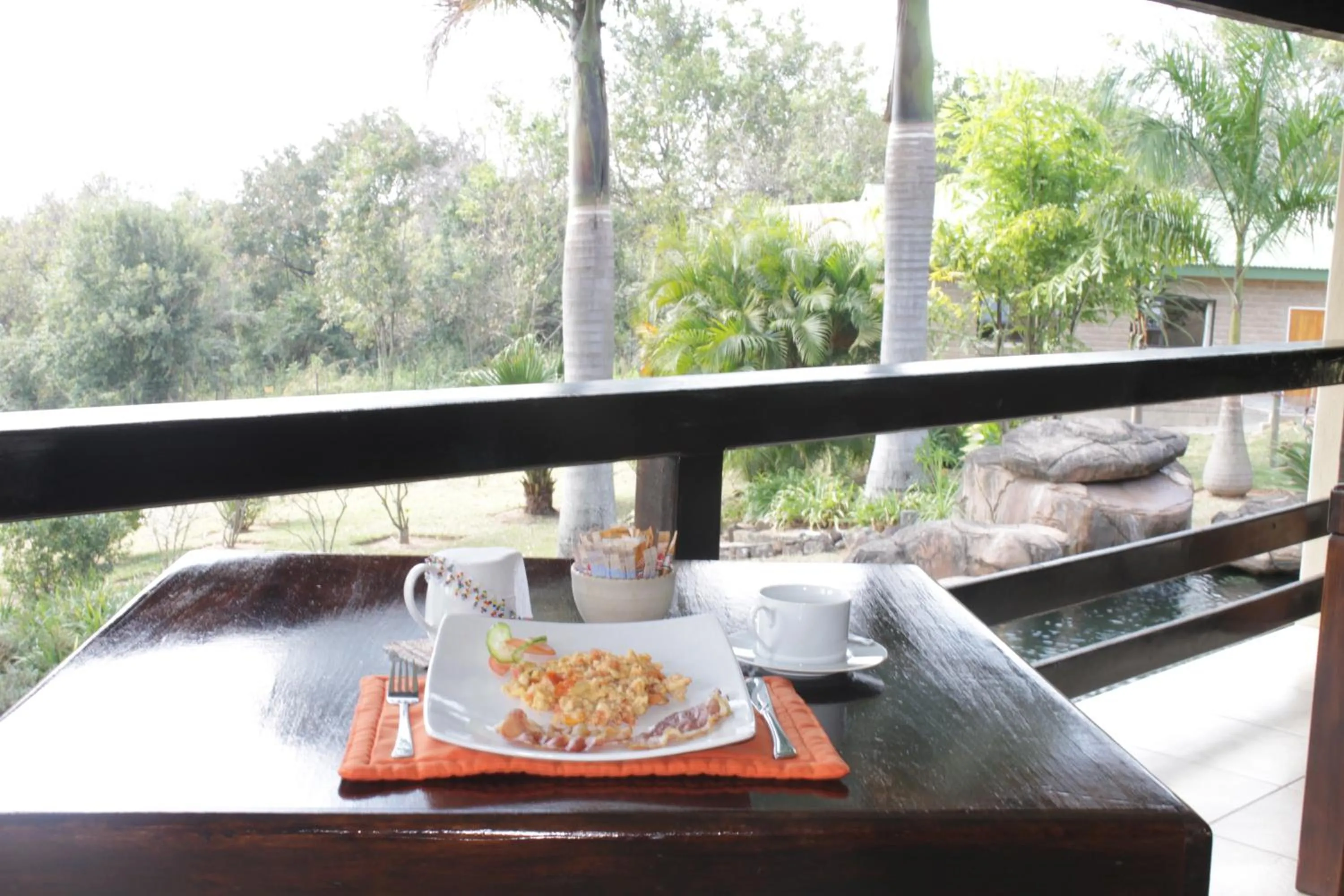 Breakfast in Cuckoo Ridge Country Retreat