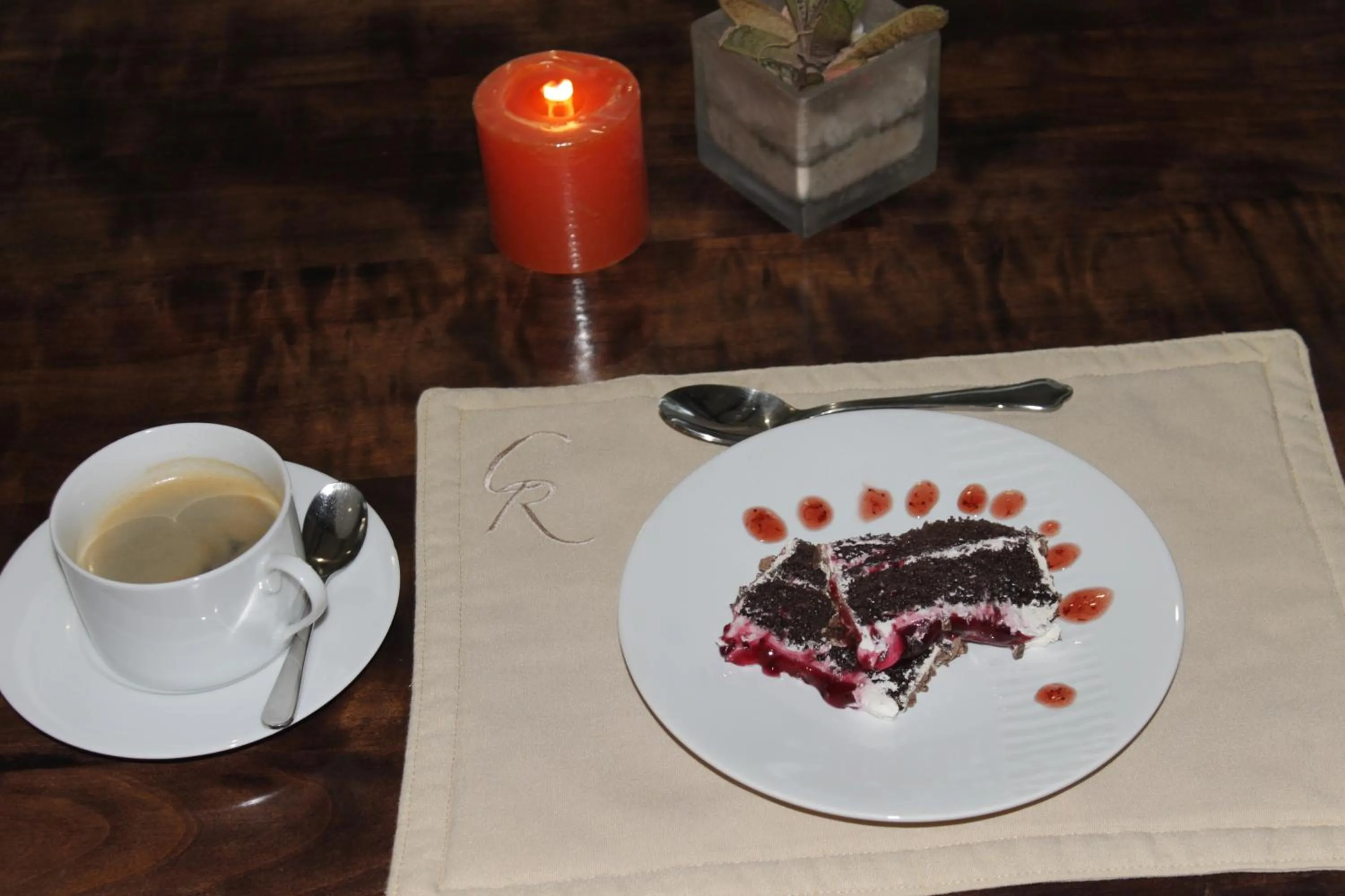Dinner in Cuckoo Ridge Country Retreat