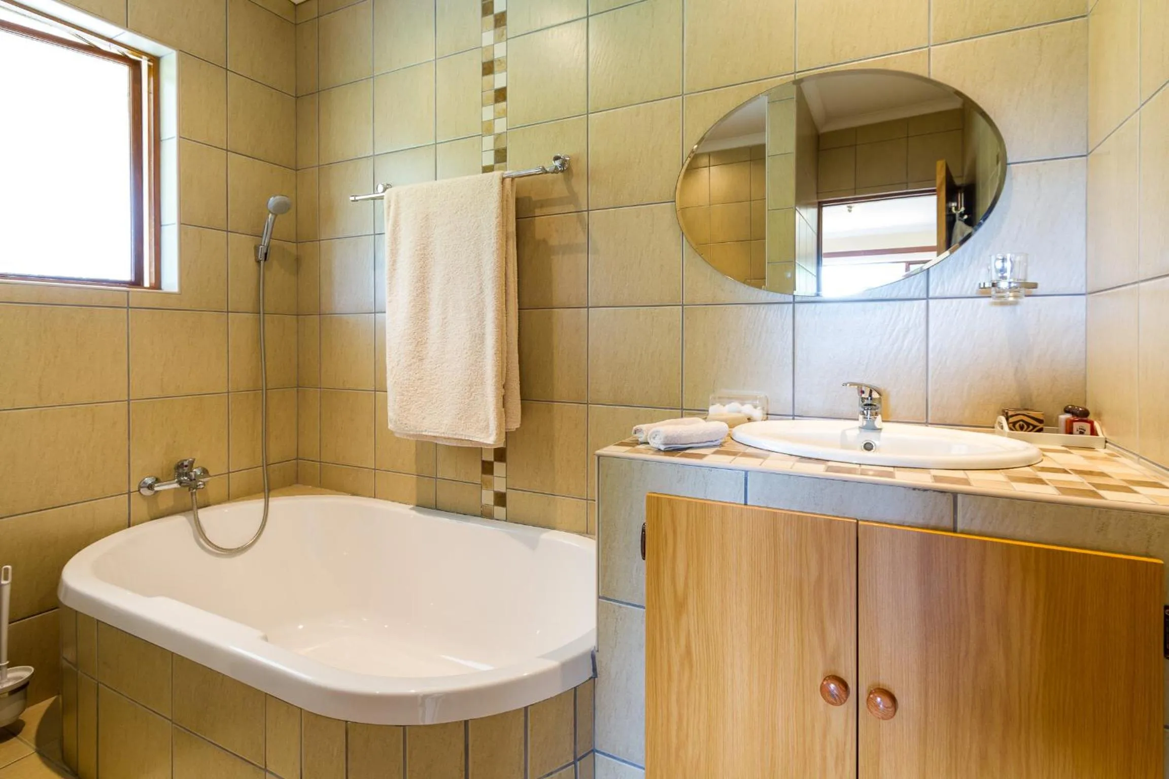 Bathroom in Cuckoo Ridge Country Retreat