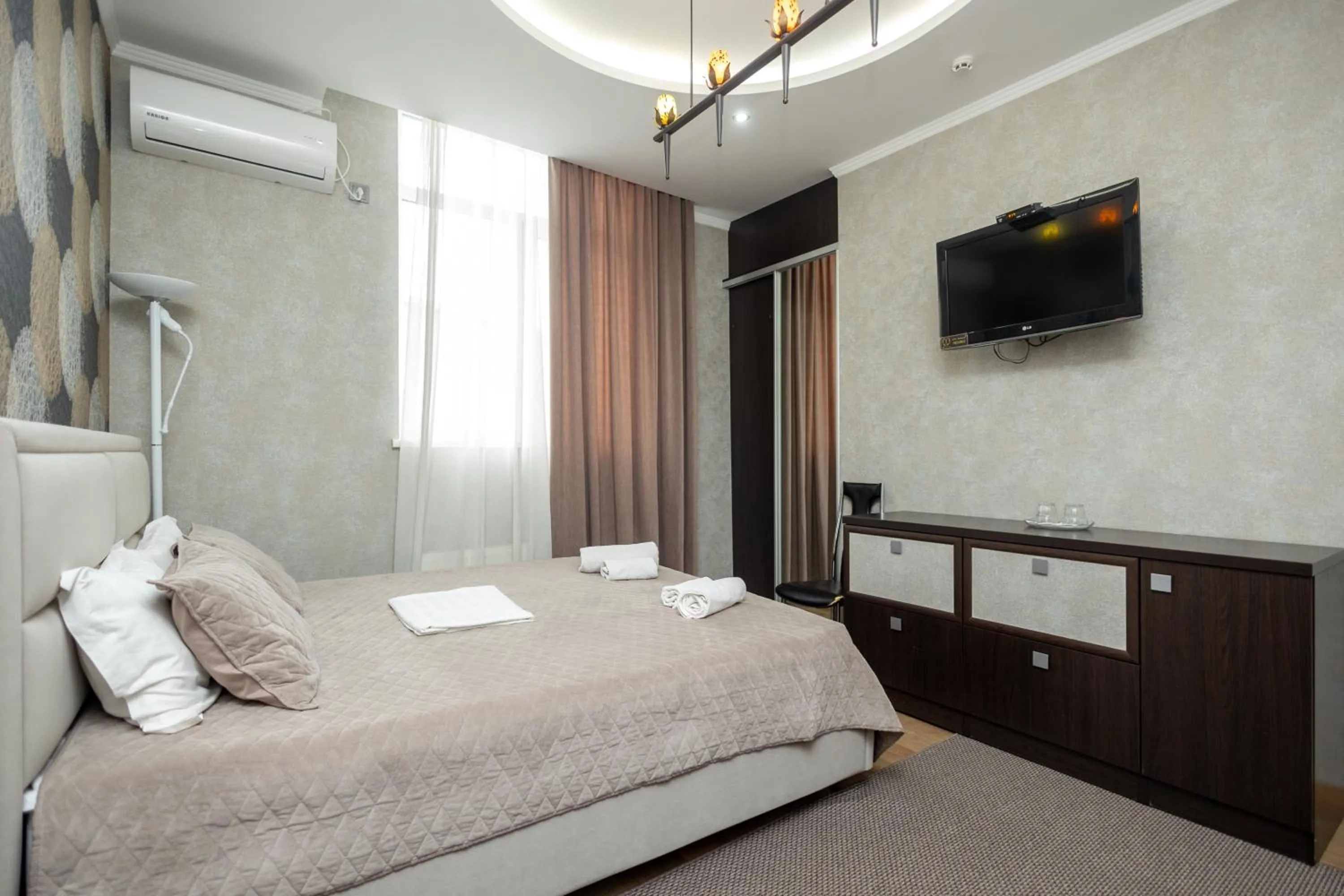 TV and multimedia, Bed in IRIS Hotel