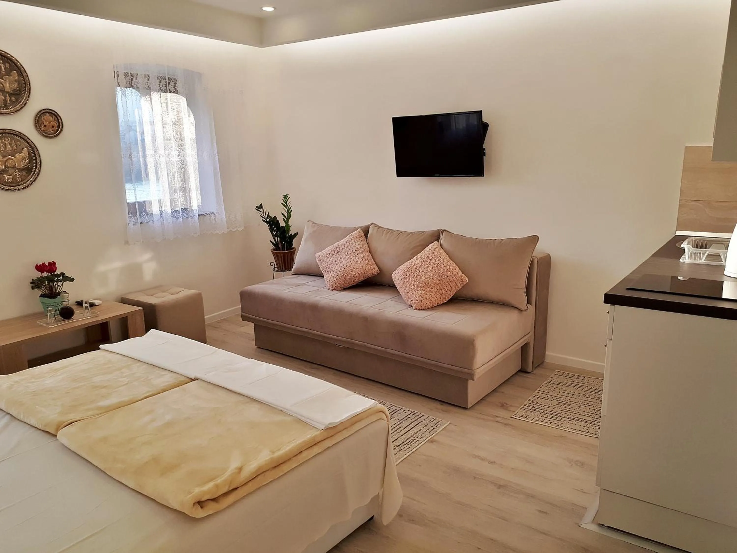 Bed in Frida Apartment