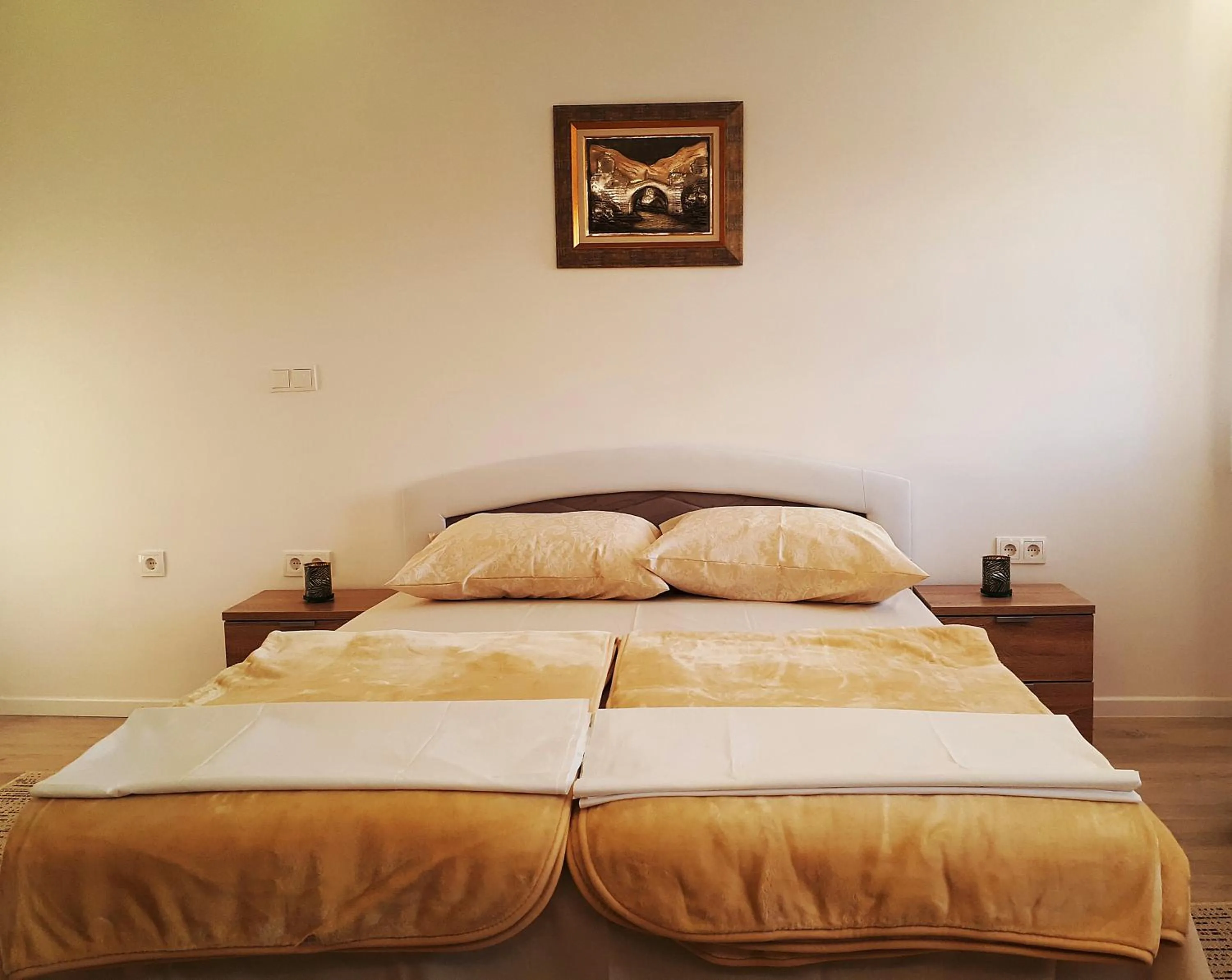 Bed in Frida Apartment