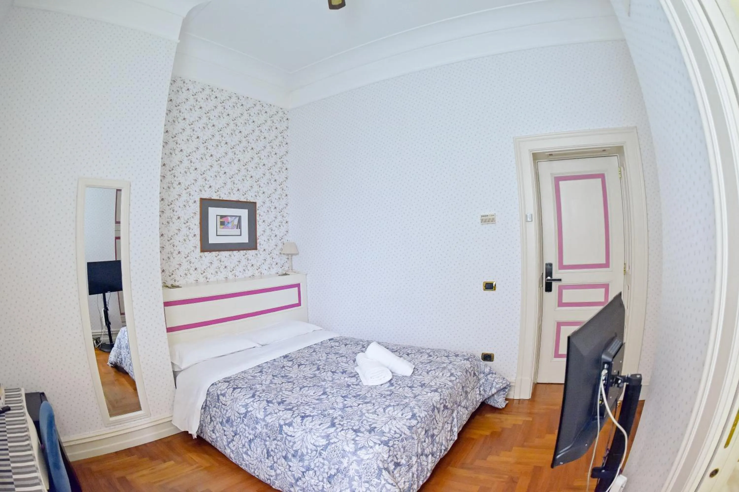 Bed in Al centro Luxury Home