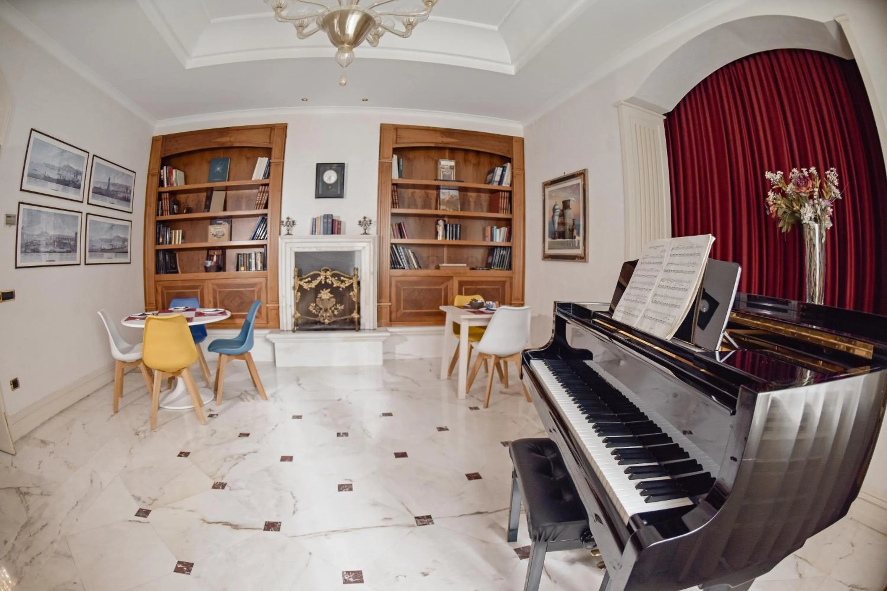 Al centro Luxury Home