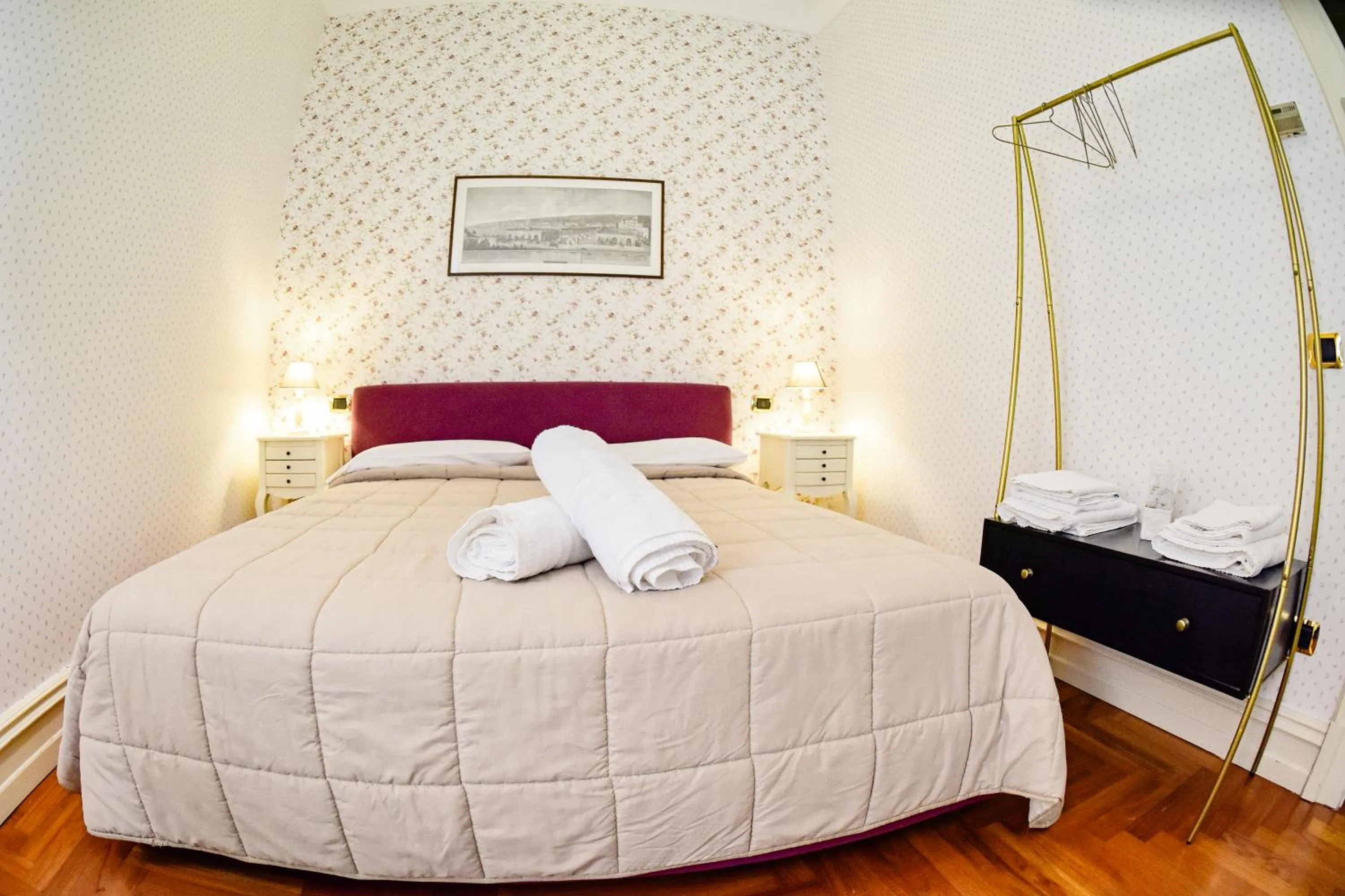 Bed in Al centro Luxury Home