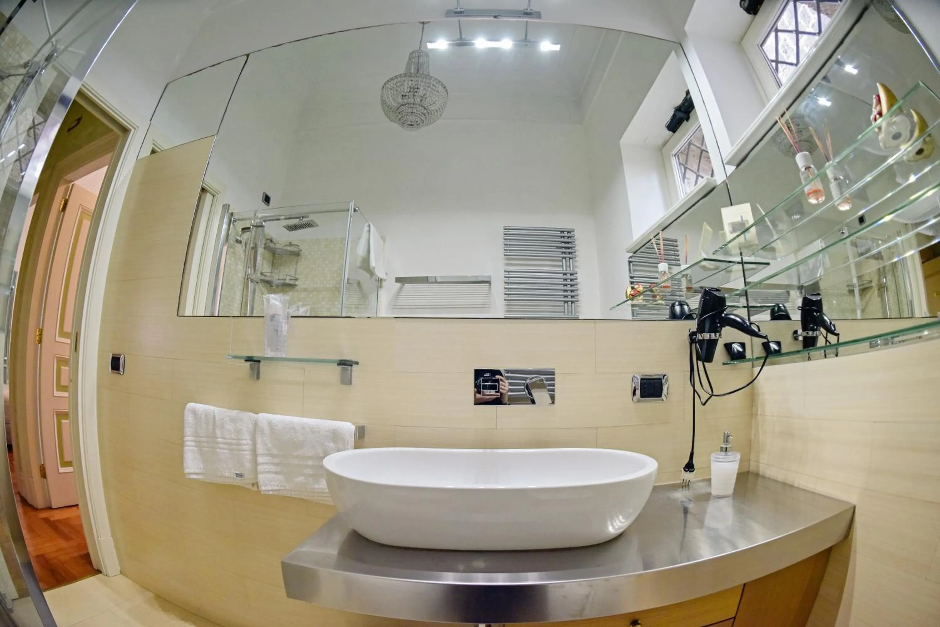 Al centro Luxury Home