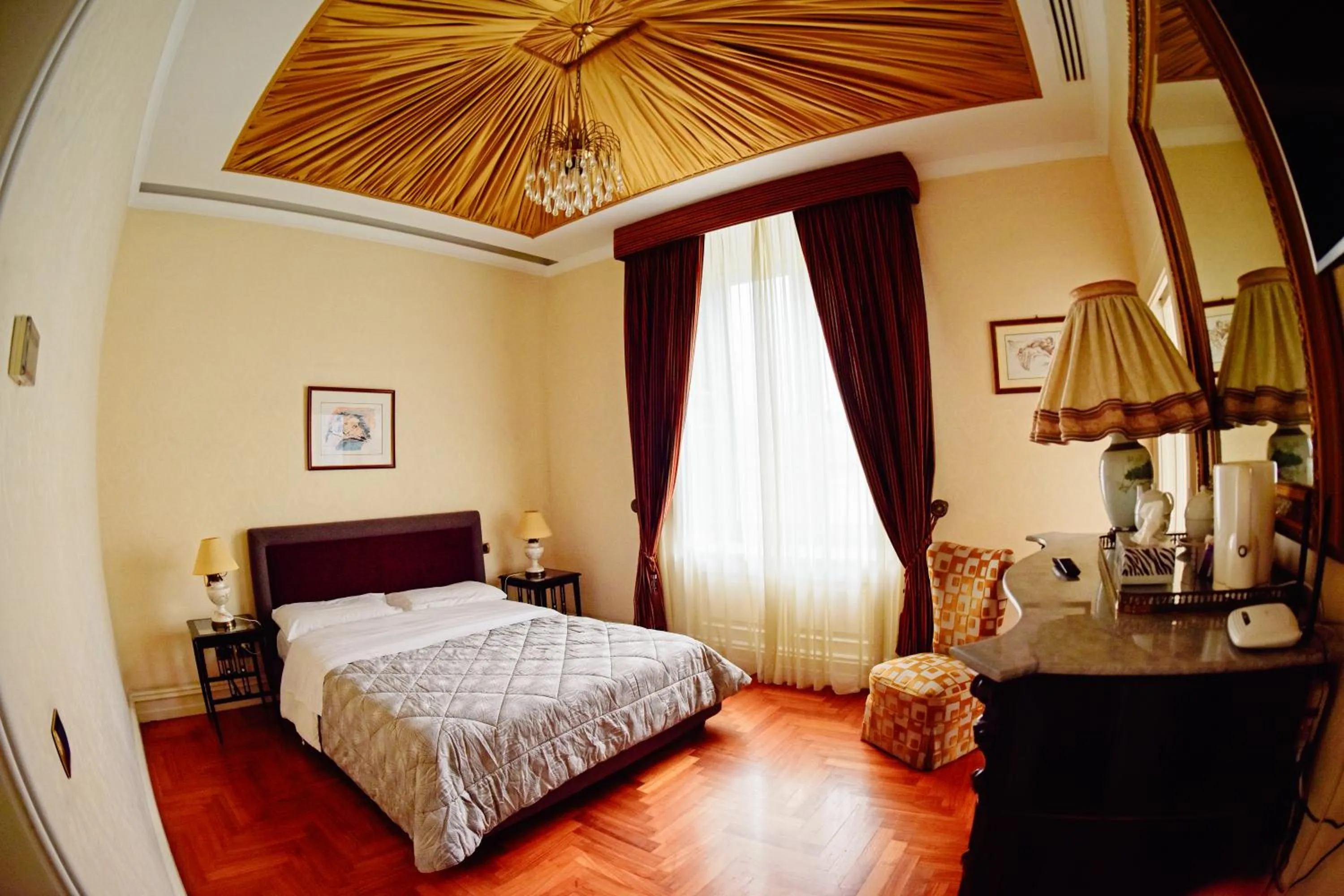 Bed in Al centro Luxury Home