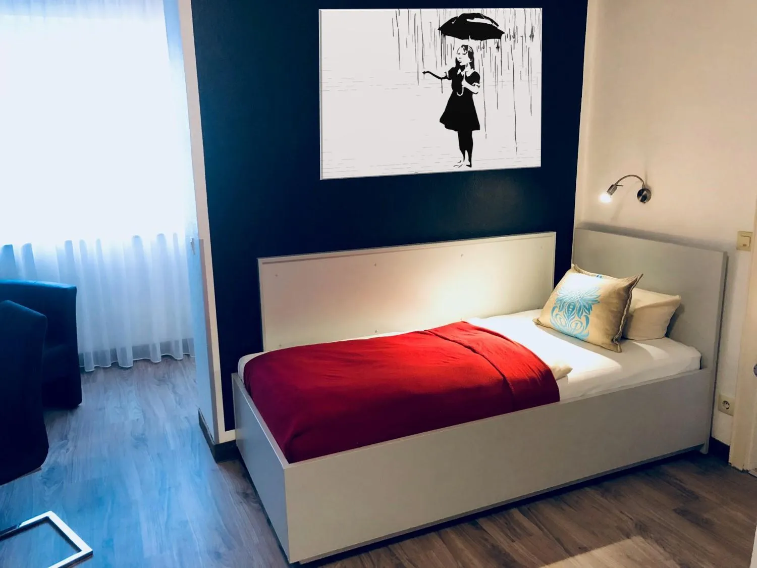 Bed in Hotel Alt Deutz City-Messe-Arena KONTAKTLOSER SELF CHECK-IN